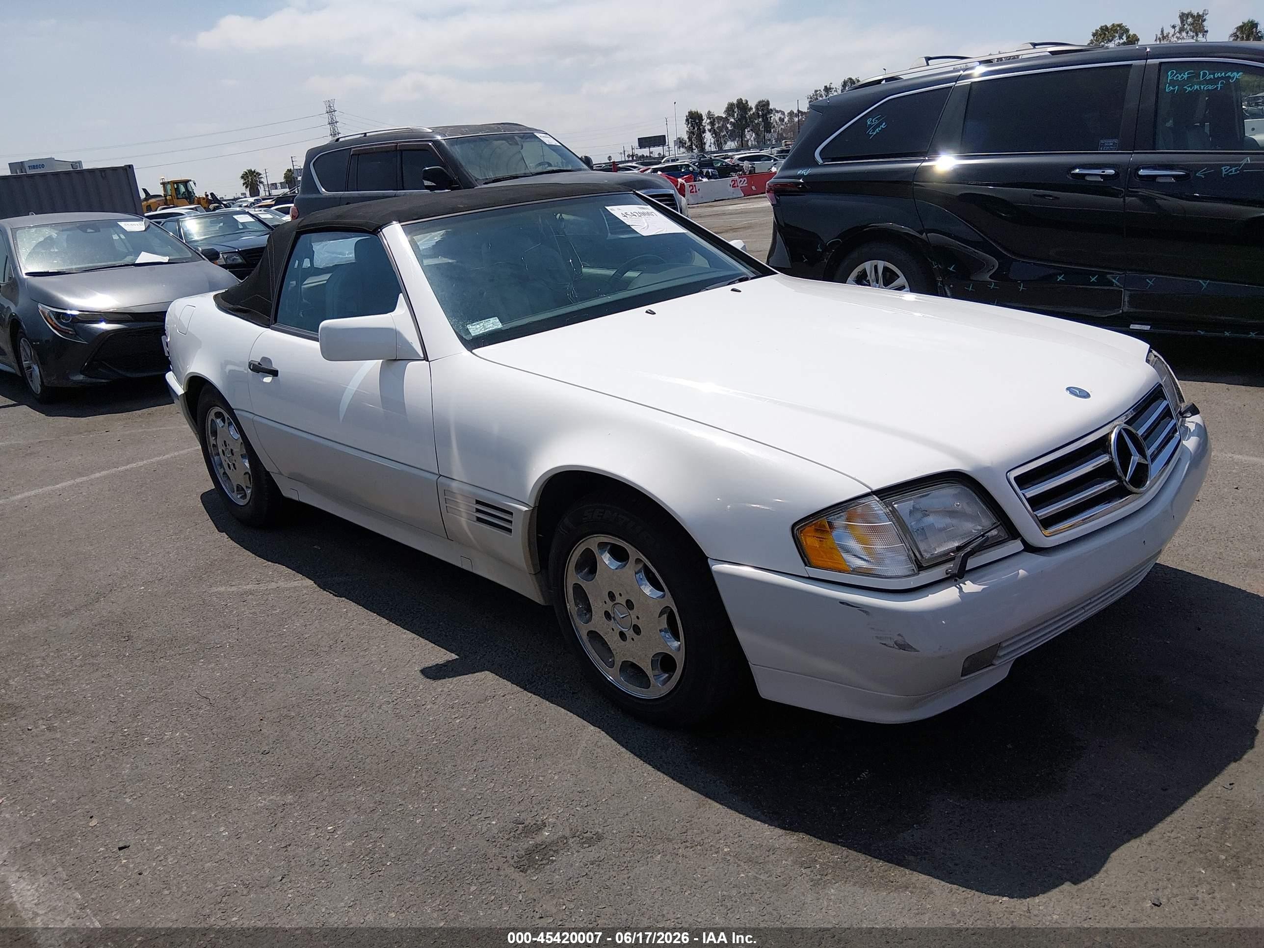 1995 Mercedes-Benz SL 5.0L, VIN WDBFA67E0SF125607 — Normal wear