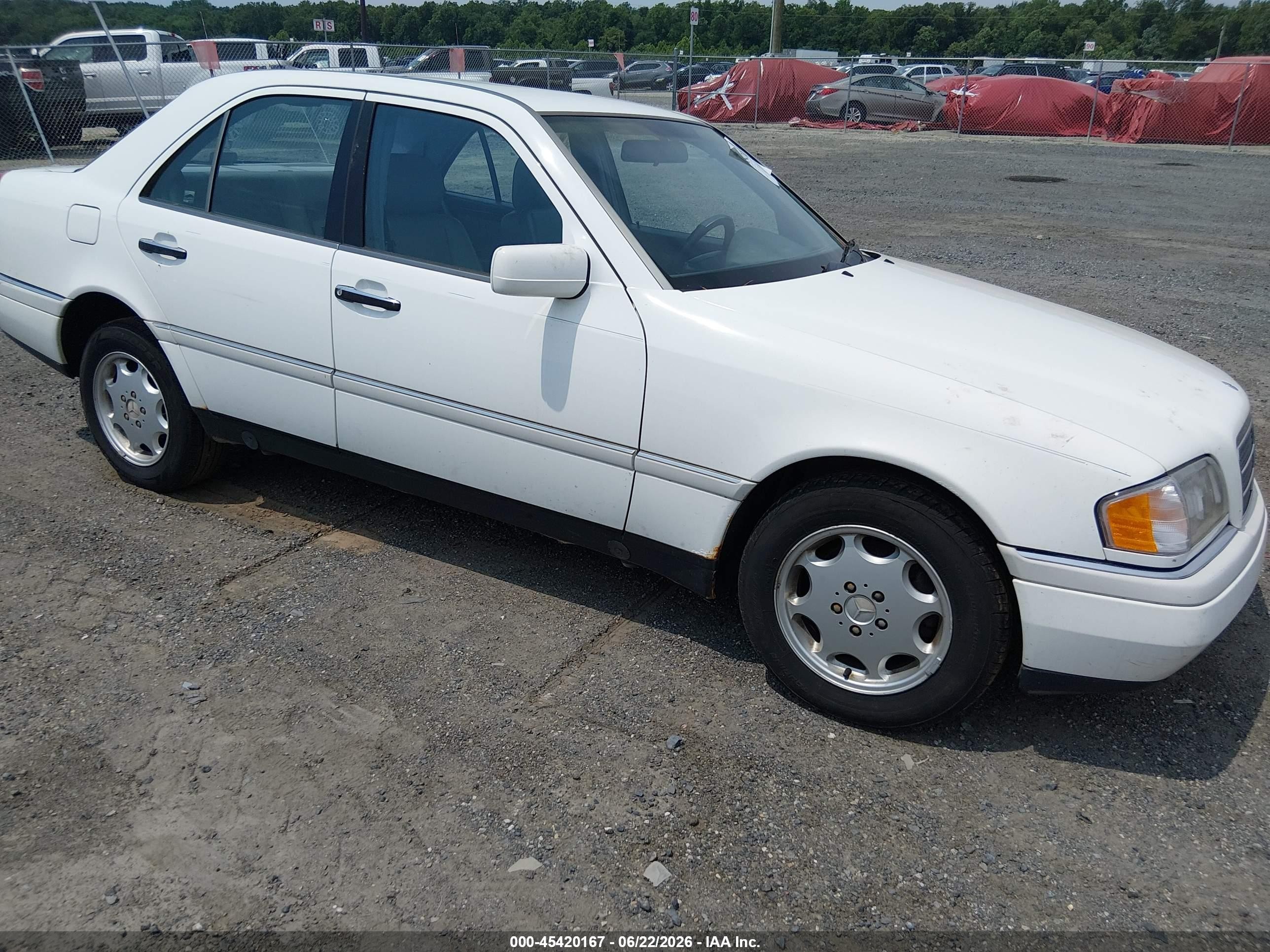 1995 Mercedes-Benz C 2.8L, VIN WDBHA28E5SF145206 — Normal wear