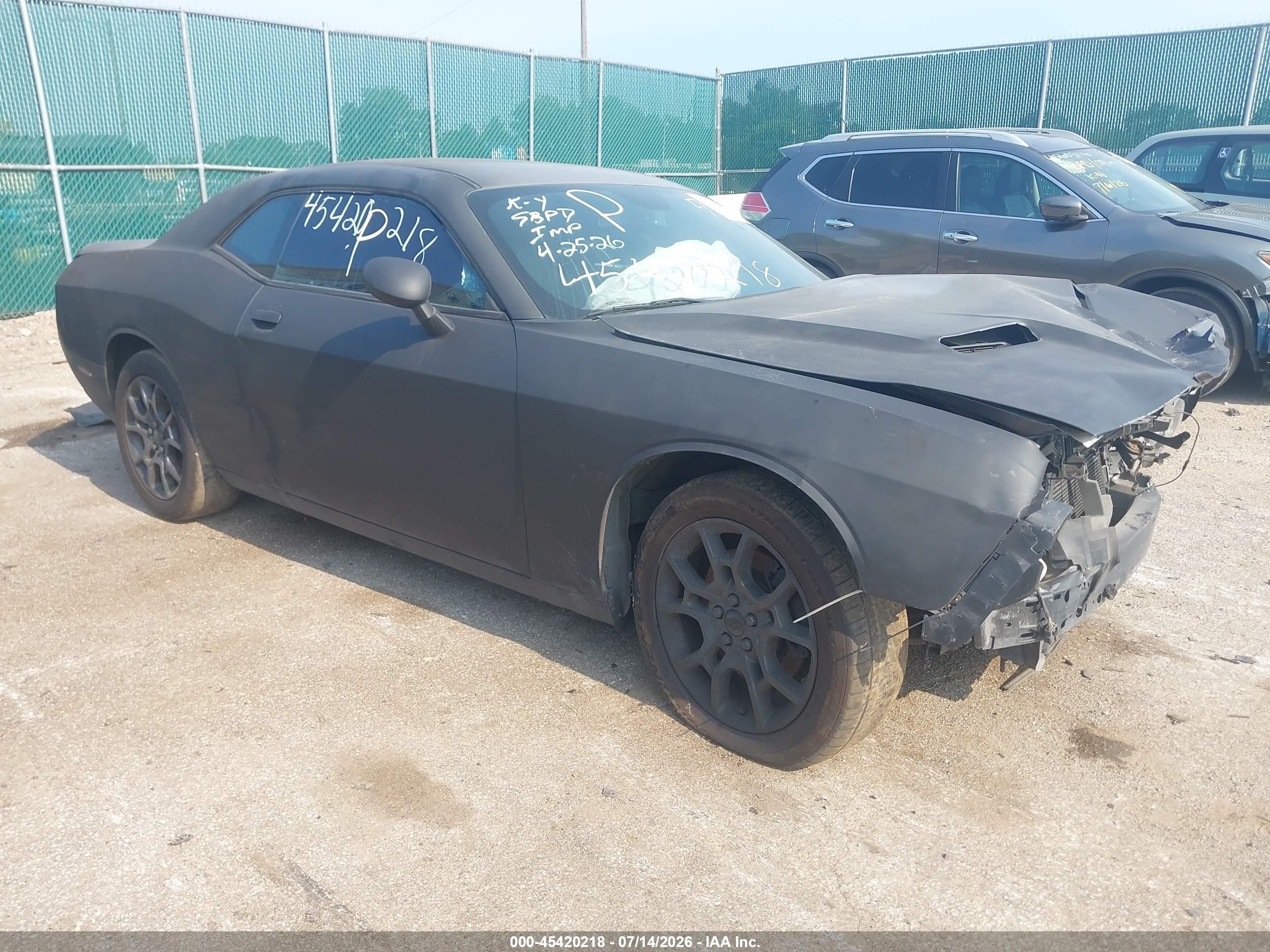 2017 Dodge Challenger GT, VIN 2C3CDZGG8HH589335 — Front end