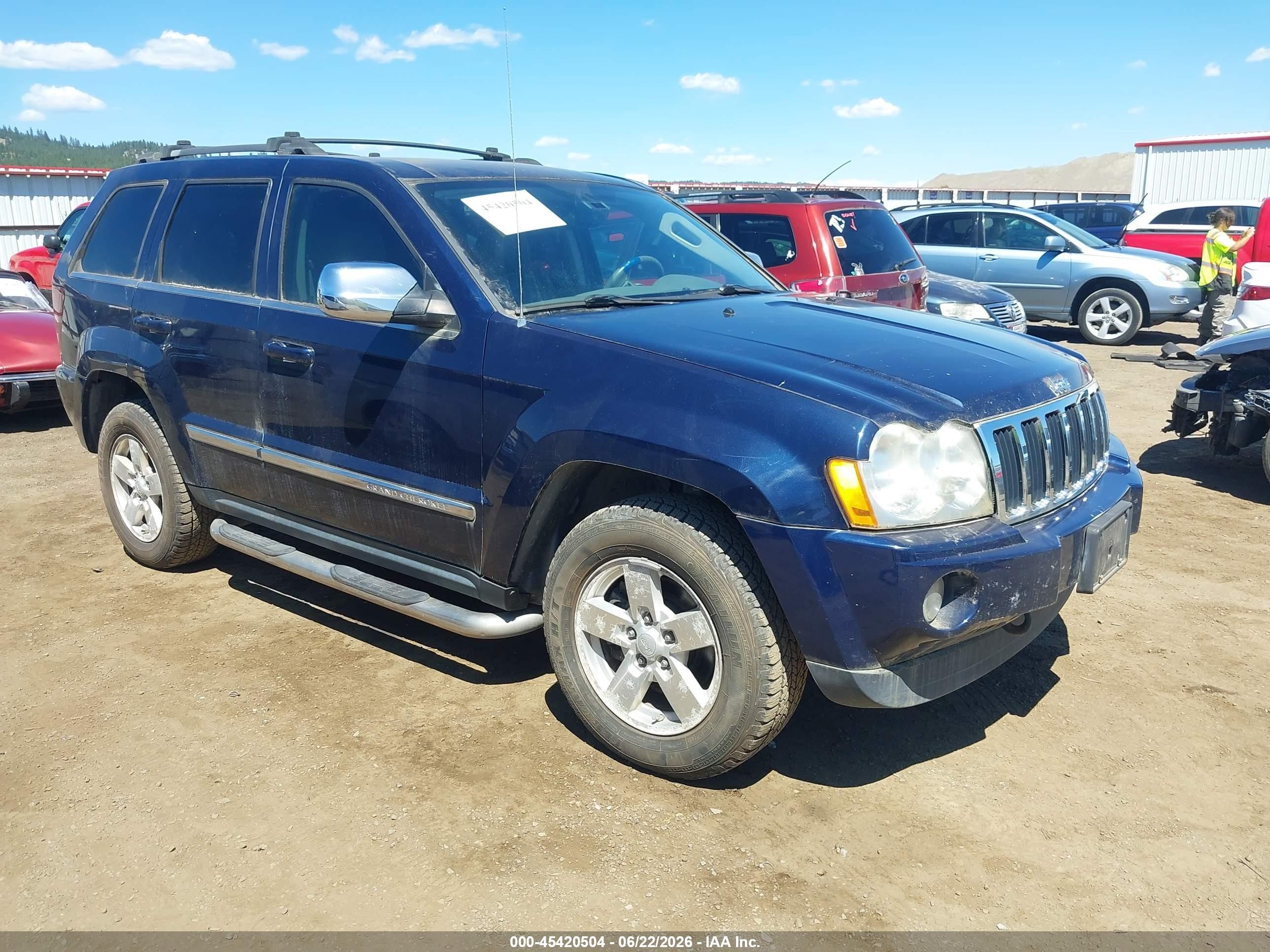 2005 Jeep Grand Cherokee Limited, VIN 1J4HR58N85C628913 — Normal wear