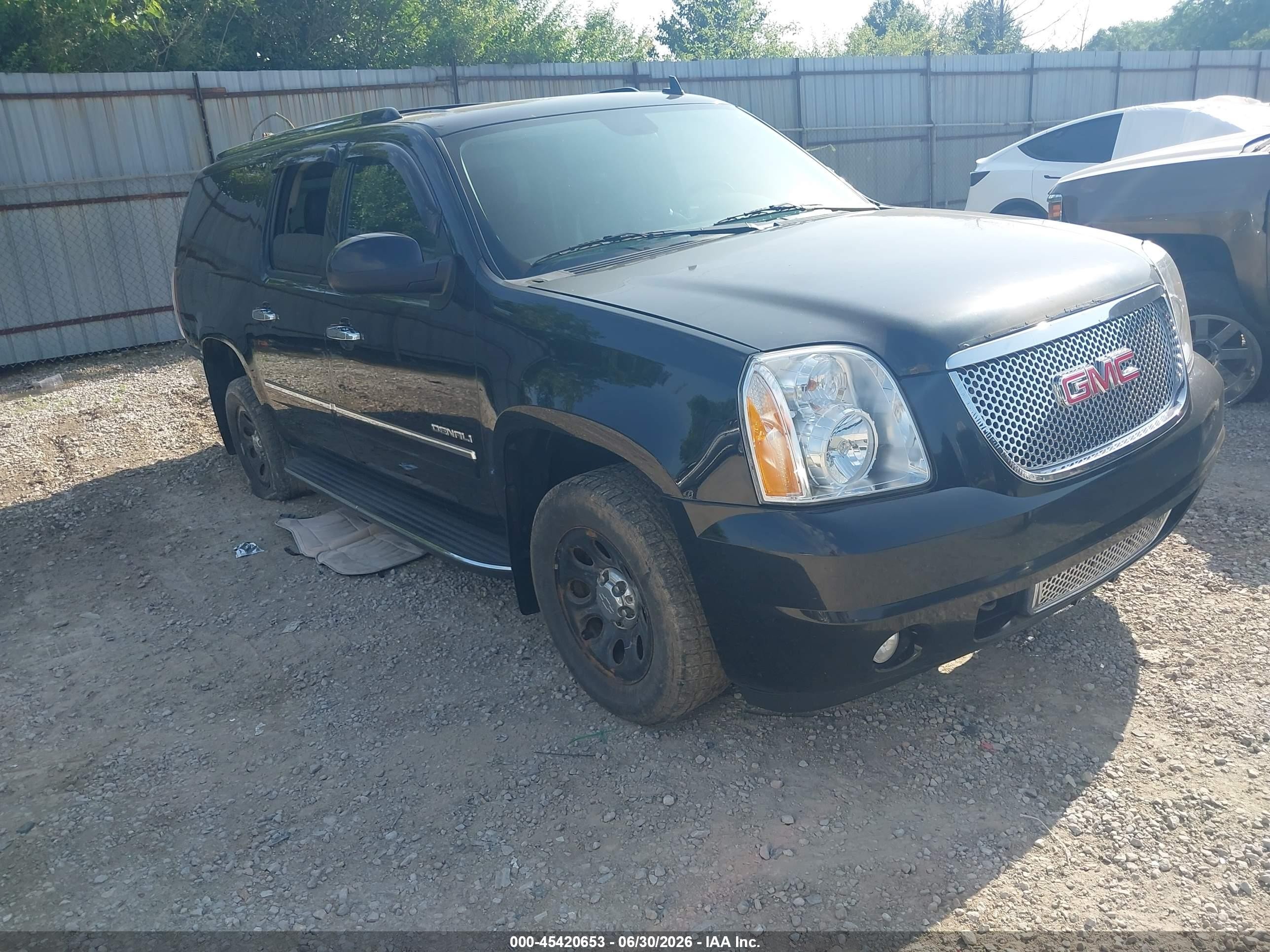 2013 GMC Yukon XL Denali, VIN 1GKS2MEF8DR357584 — Обычный износ