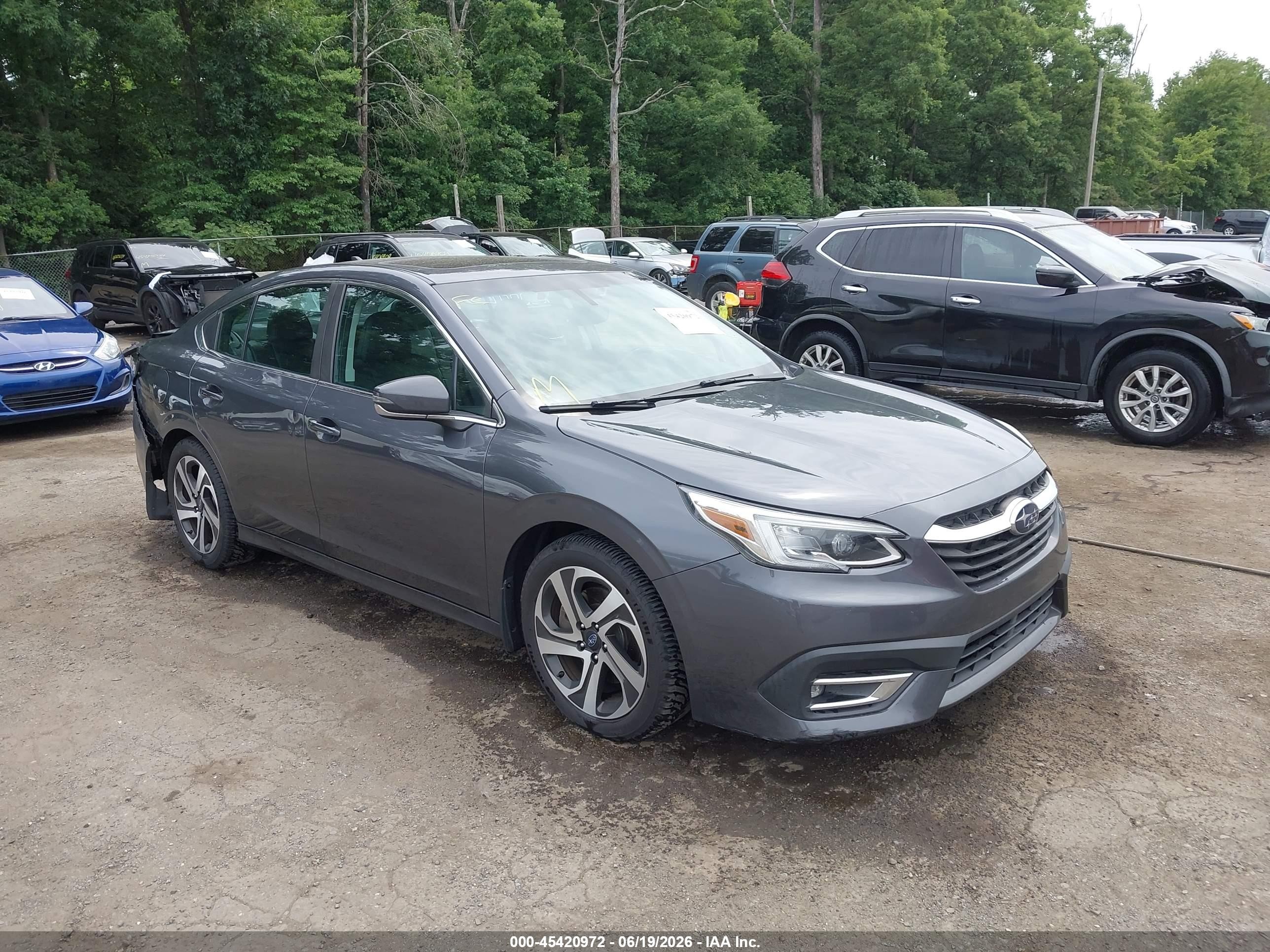 2020 Subaru Legacy Limited, VIN 4S3BWAN61L3007567 — Зад