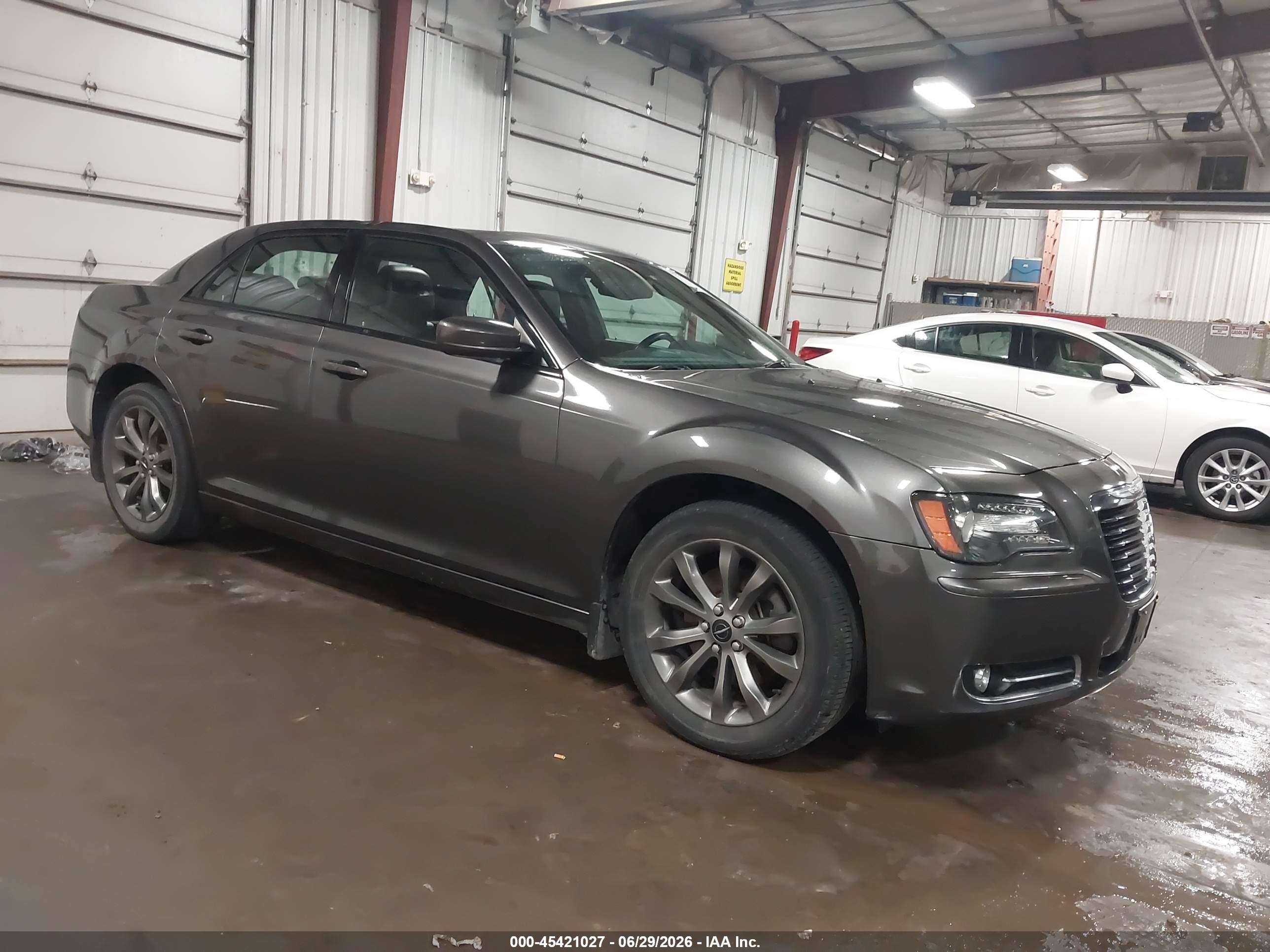2014 Chrysler 300 S, VIN 2C3CCAGG8EH255760 — Крыша