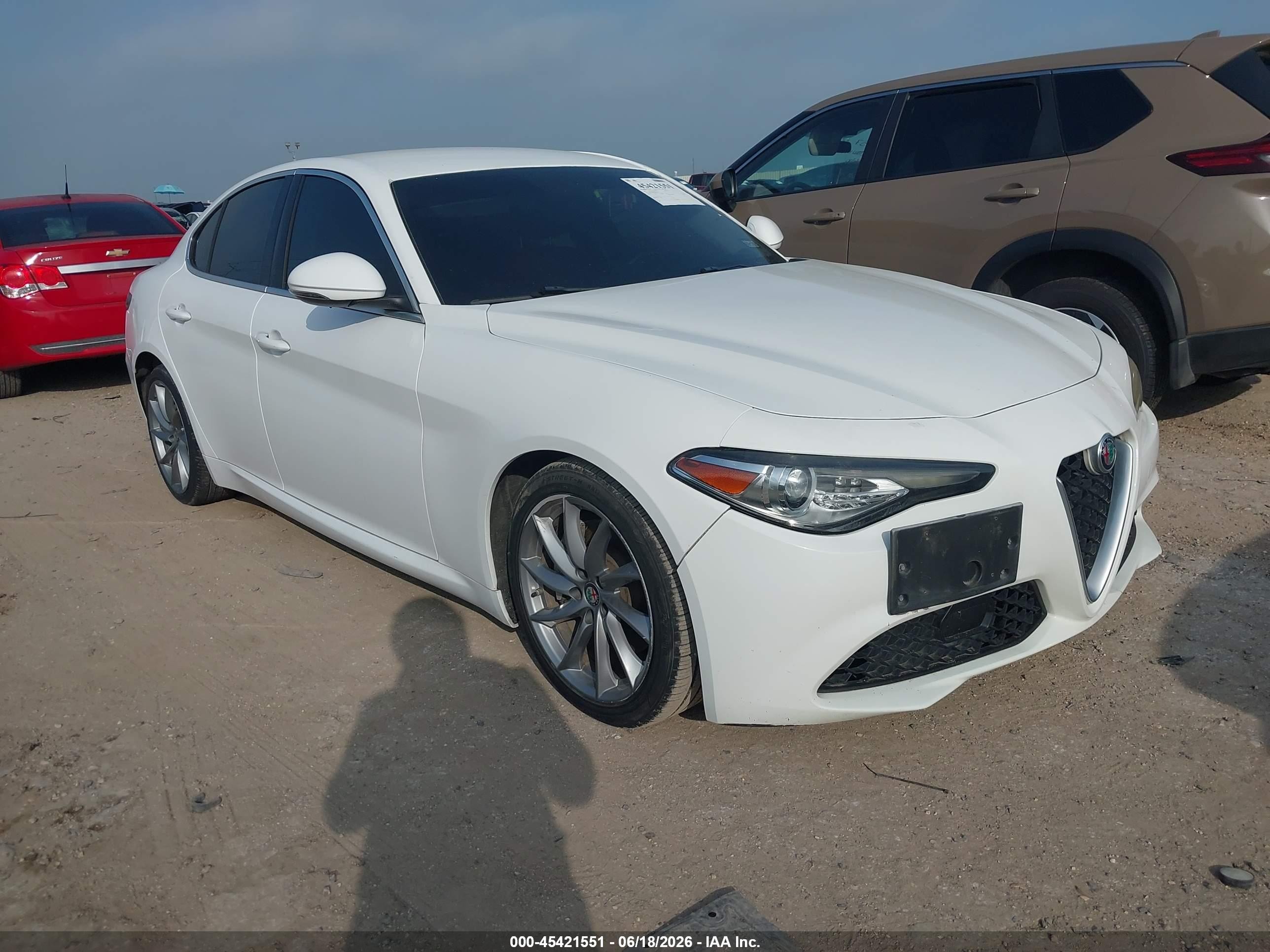 2017 Alfa Romeo Giulia, VIN ZARFAEBN6H7551894 — Normal wear