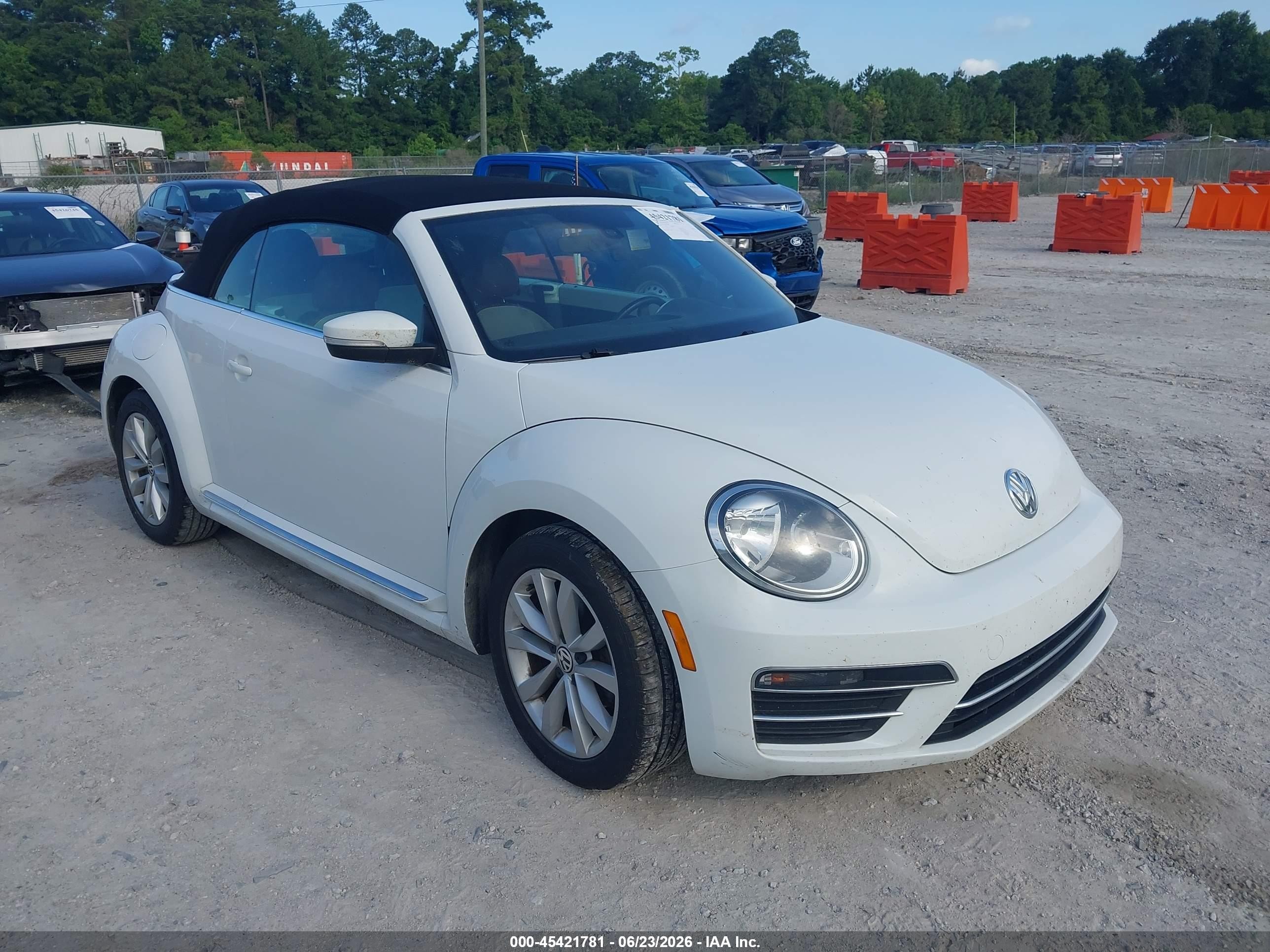 2017 Volkswagen Beetle S, VIN 3VW517AT3HM811141 — Rear end