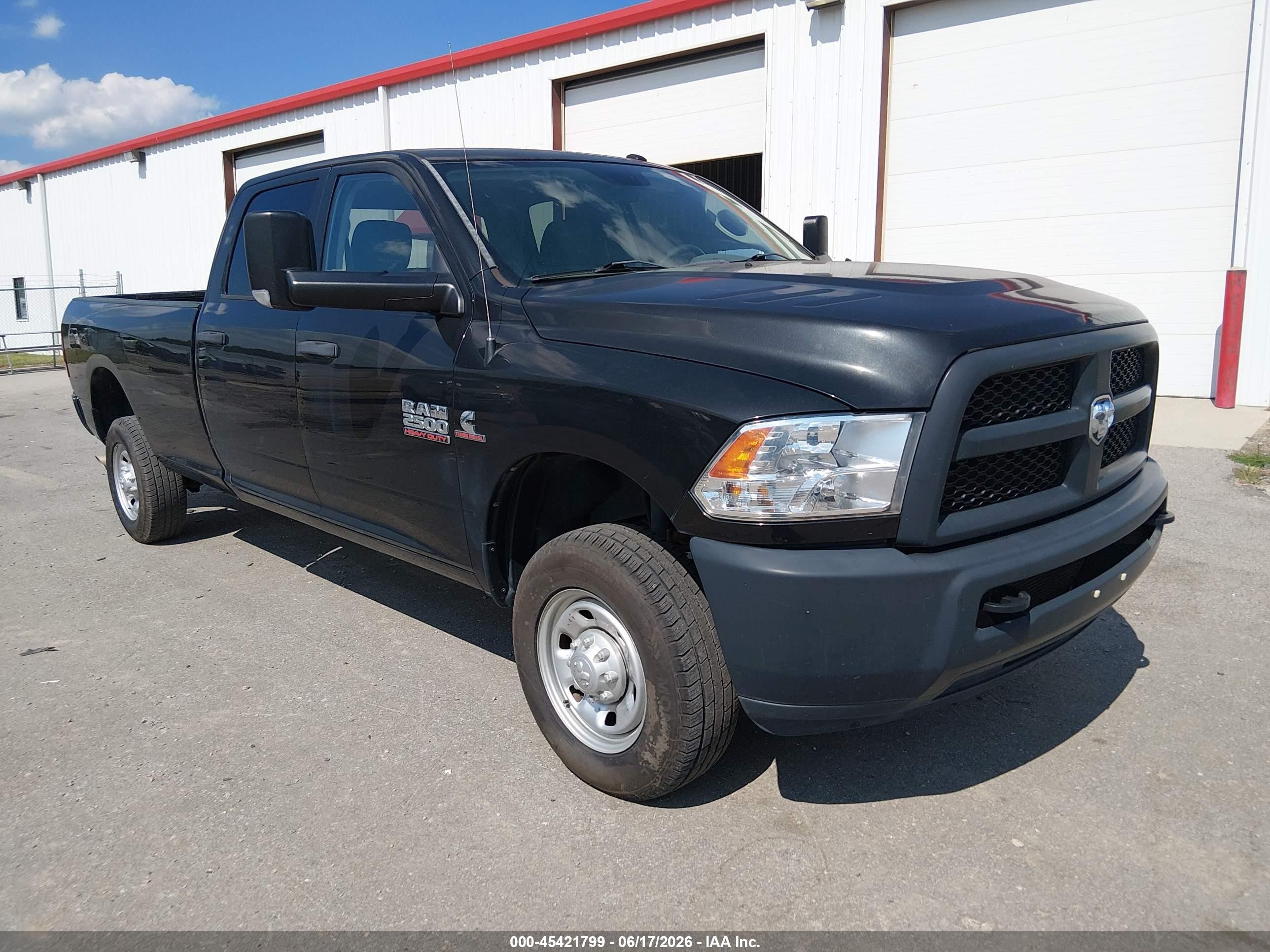 2017 Ram 2500 Tradesman, VIN 3C6UR5HL6HG678415 — Normal wear