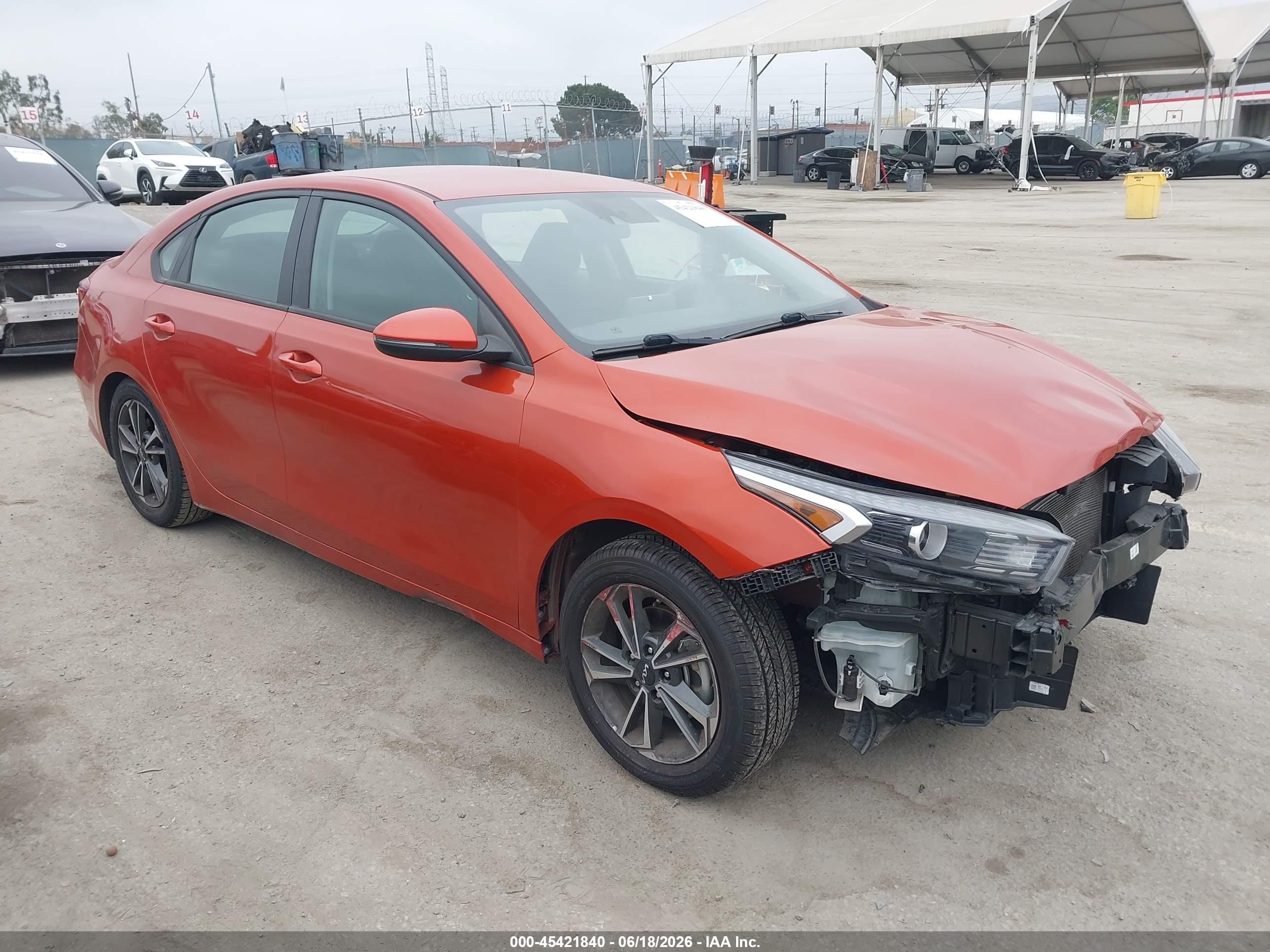 2023 Kia Forte LXS, VIN 3KPF24AD2PE597814 — Front end