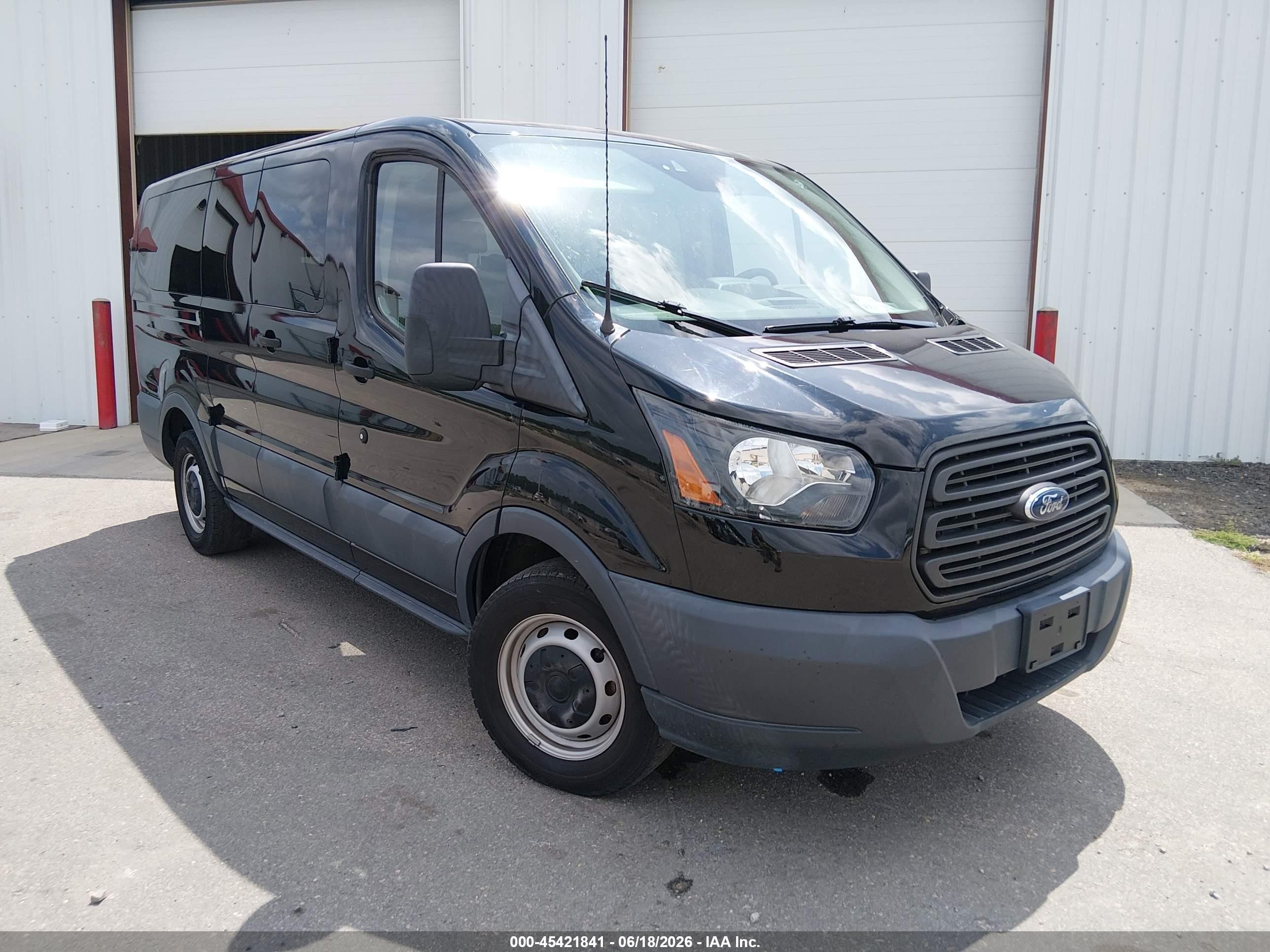 2018 Ford Transit Passenger XL, VIN 1FMZK1ZM1JKB52691 — Normal wear
