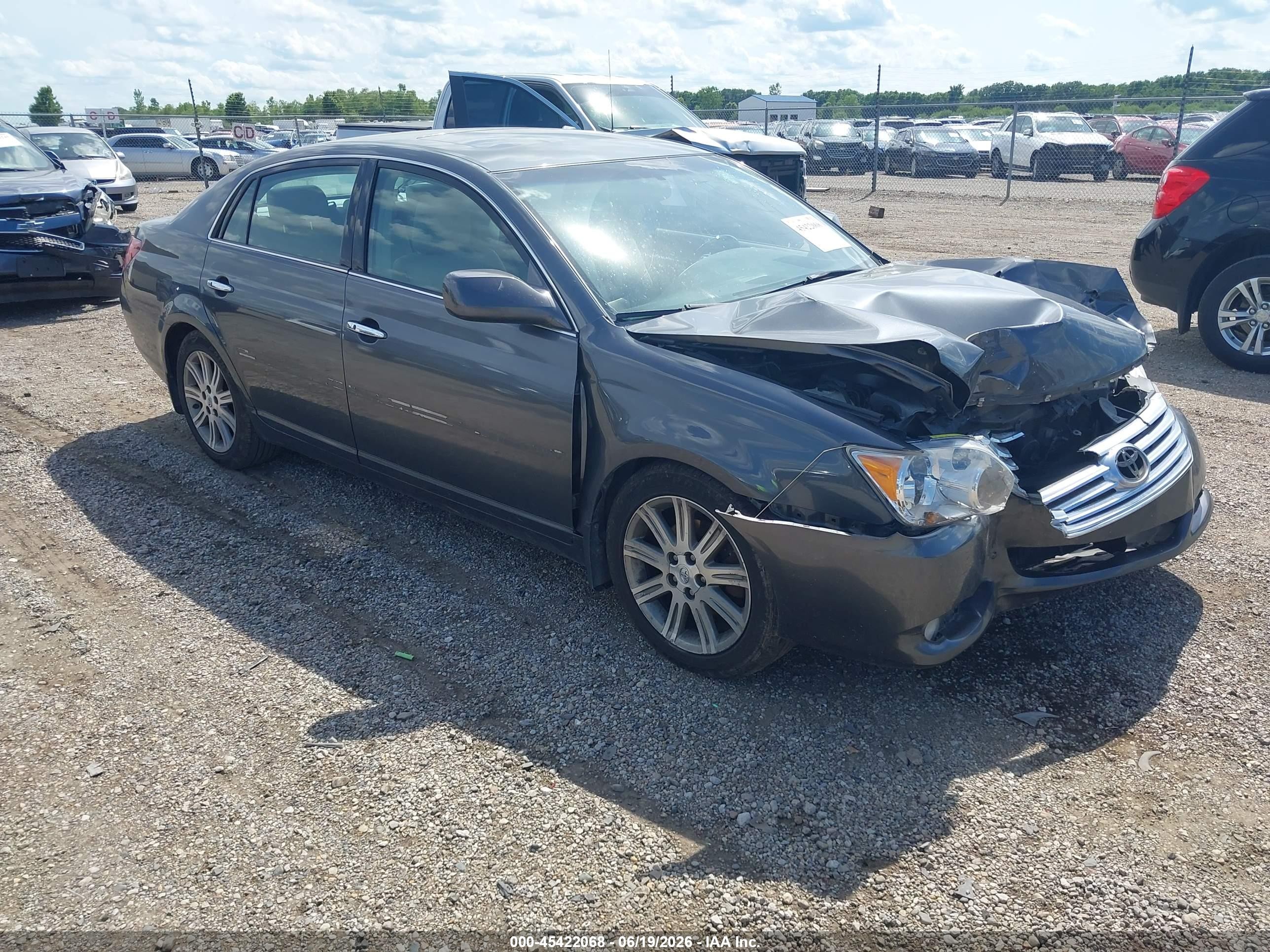 2010 Toyota Avalon Limited, VIN 4T1BK3DBXAU355778 — Front end
