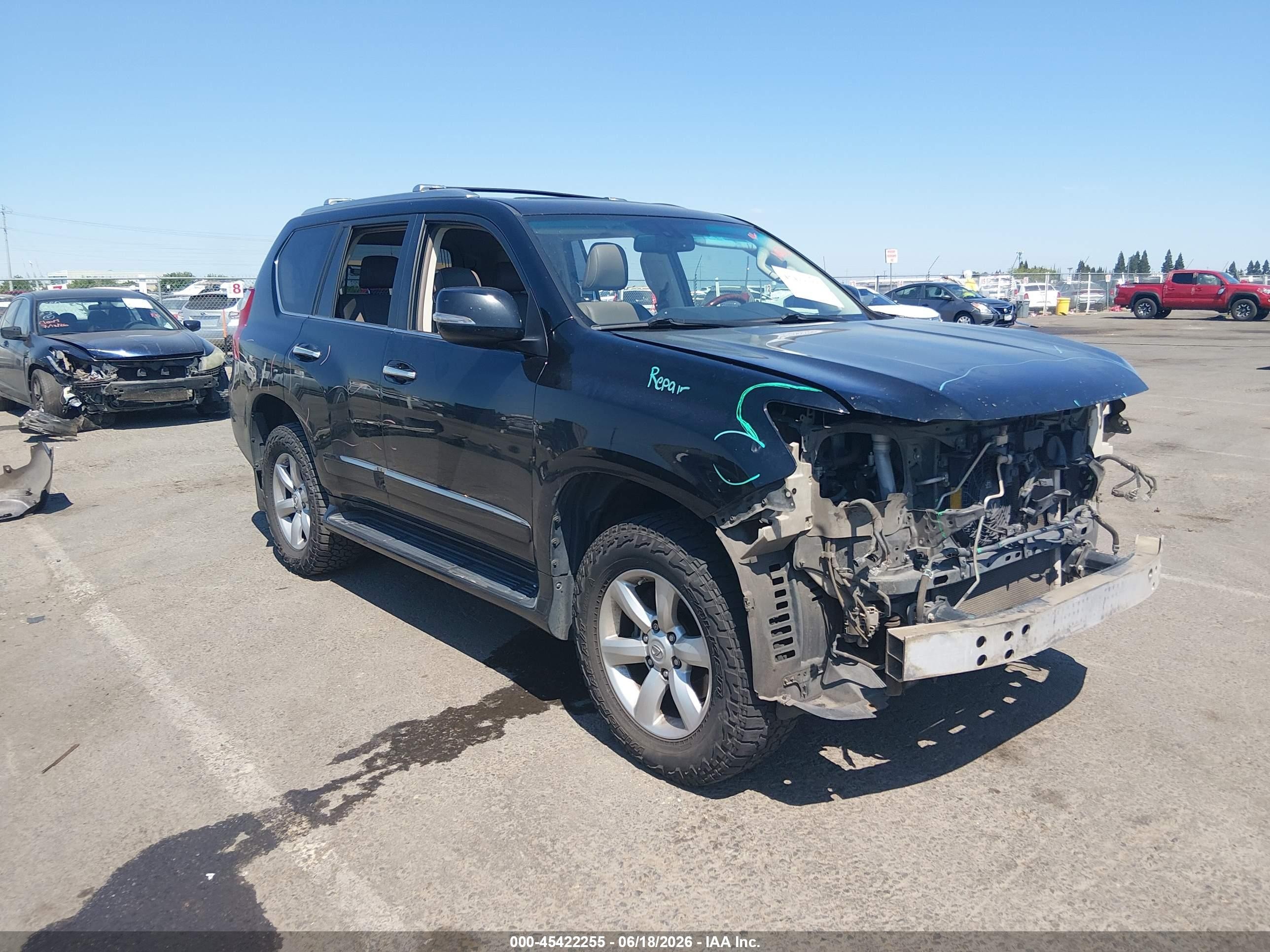 2011 Lexus GX 460 Premium, VIN JTJJM7FX7B5019850 — Front end