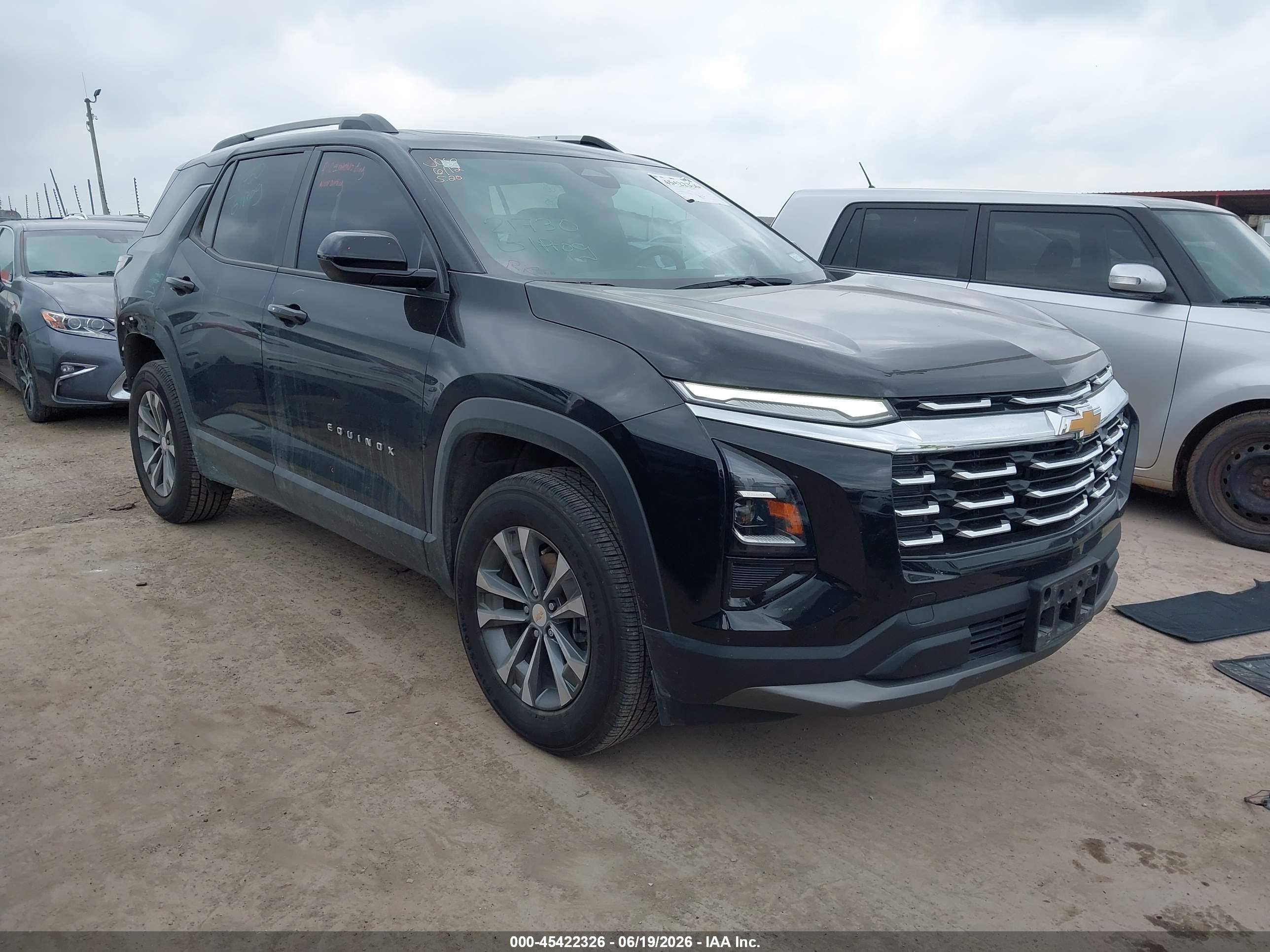 2025 Chevrolet Equinox FWD LT, VIN 3GNAXHEG5SL178276 — Зад