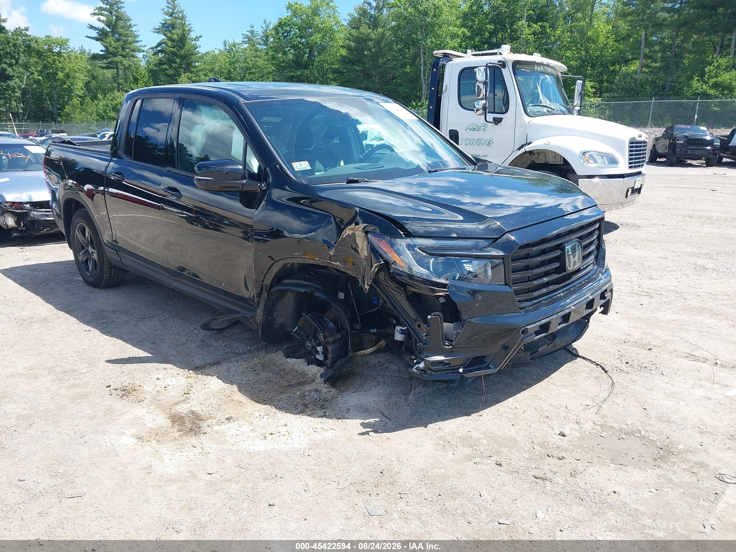 2021 Honda Ridgeline Black Edition, VIN 5FPYK3F88MB024671 — Front end