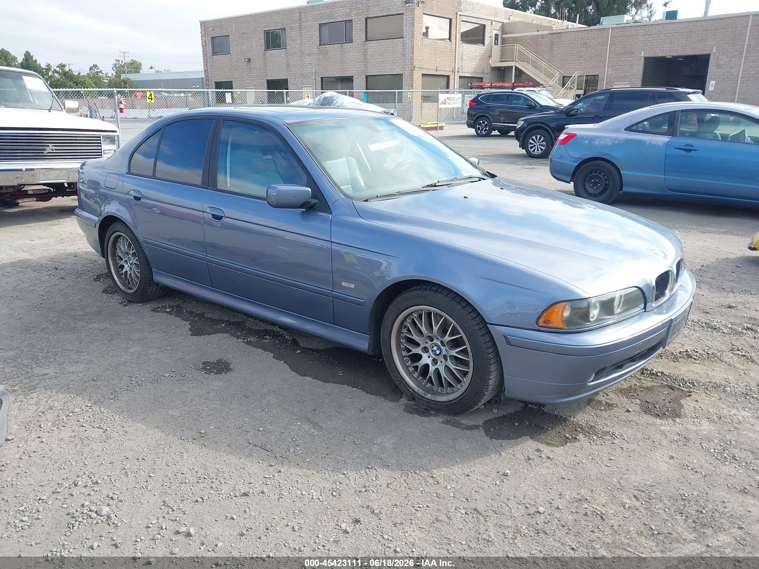 2003 BMW 5 Series 530i, VIN WBADT63423CK29127 — Бок