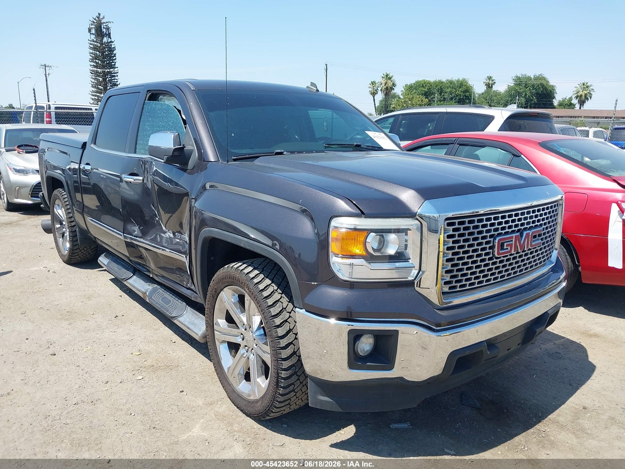 2014 GMC Sierra 1500 SLE, VIN 3GTP1UEH7EG263395 — Side