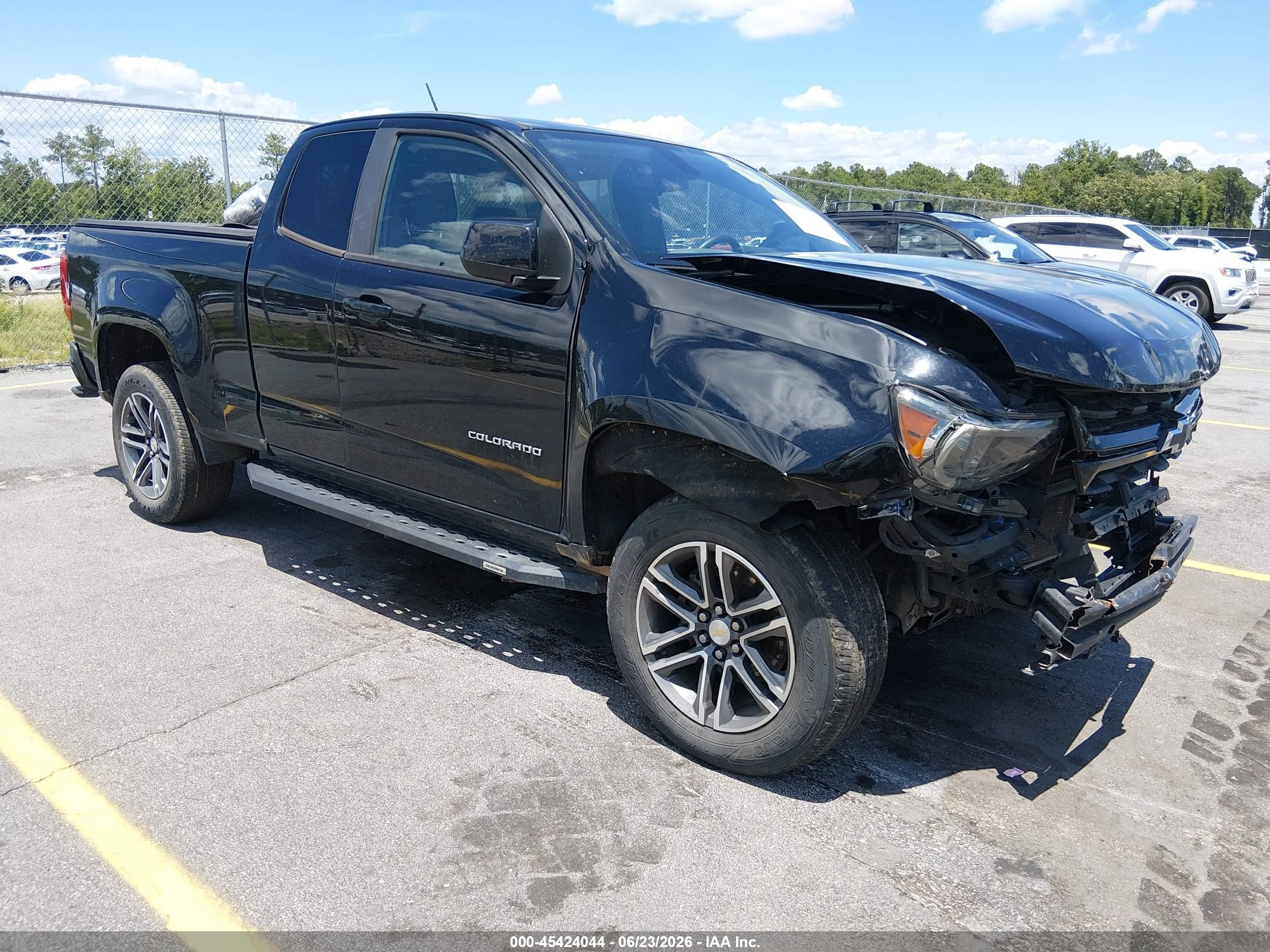 2021 Chevrolet Colorado 2WD Work Truck, VIN 1GCHSBEA7M1193130 — Front end