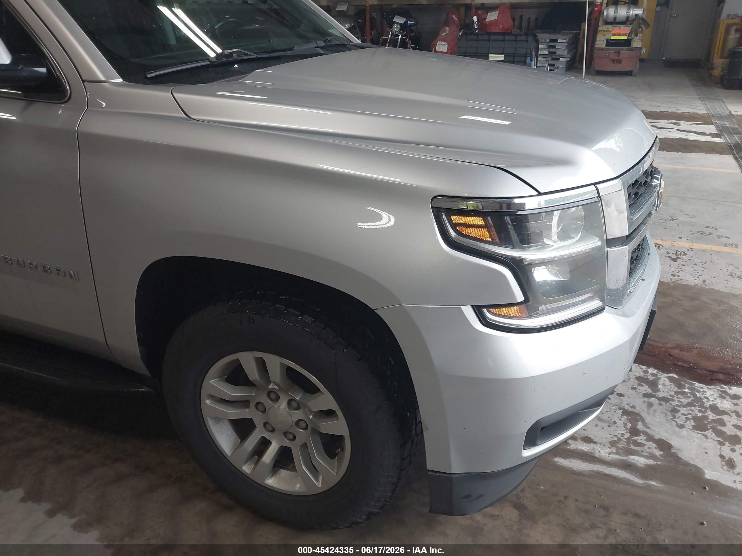 2020 Chevrolet Suburban LS, VIN 1GNSKGKC4LR299924 — Normal wear