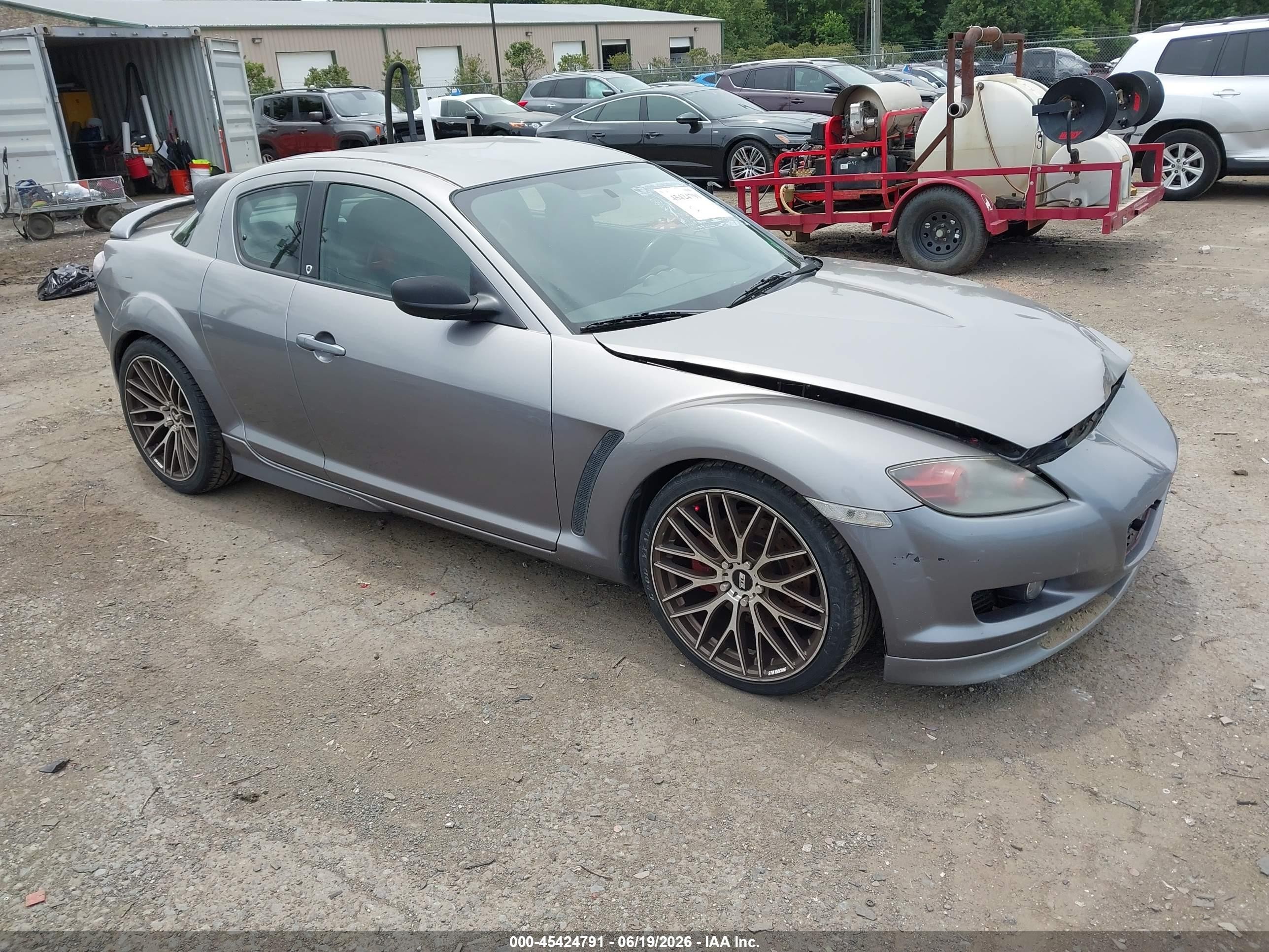 2004 Mazda RX-8, VIN JM1FE173140130103 — Front end