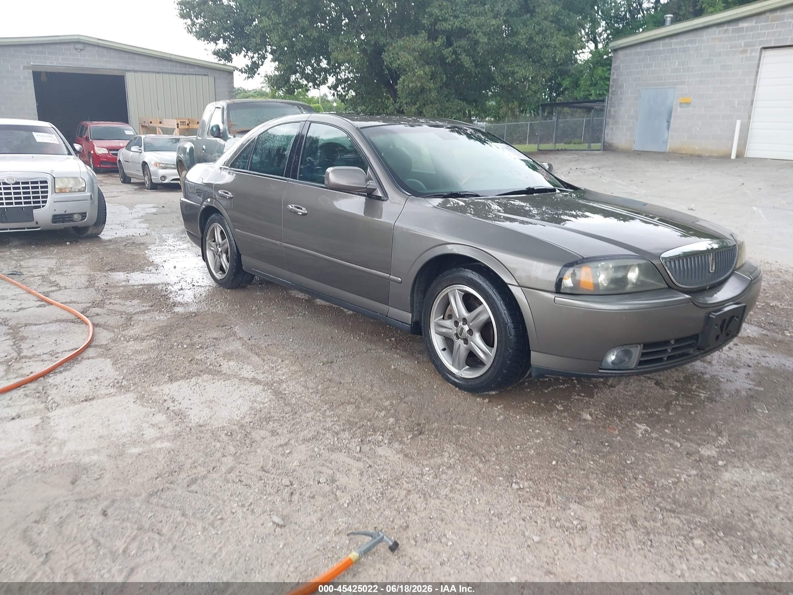 2003 Lincoln LS Sport, VIN 1LNHM87A43Y663481 — Normal wear
