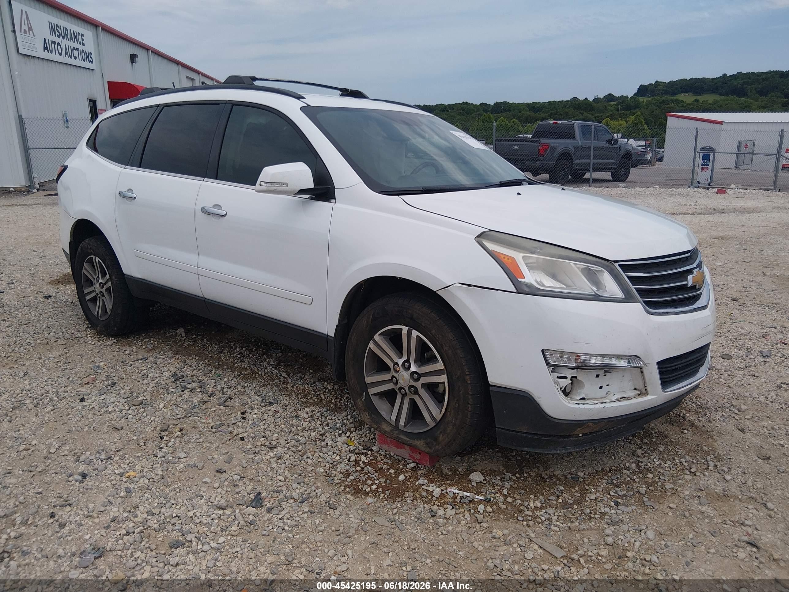 2017 Chevrolet Traverse LT, VIN 1GNKRGKD3HJ349478 — Front end