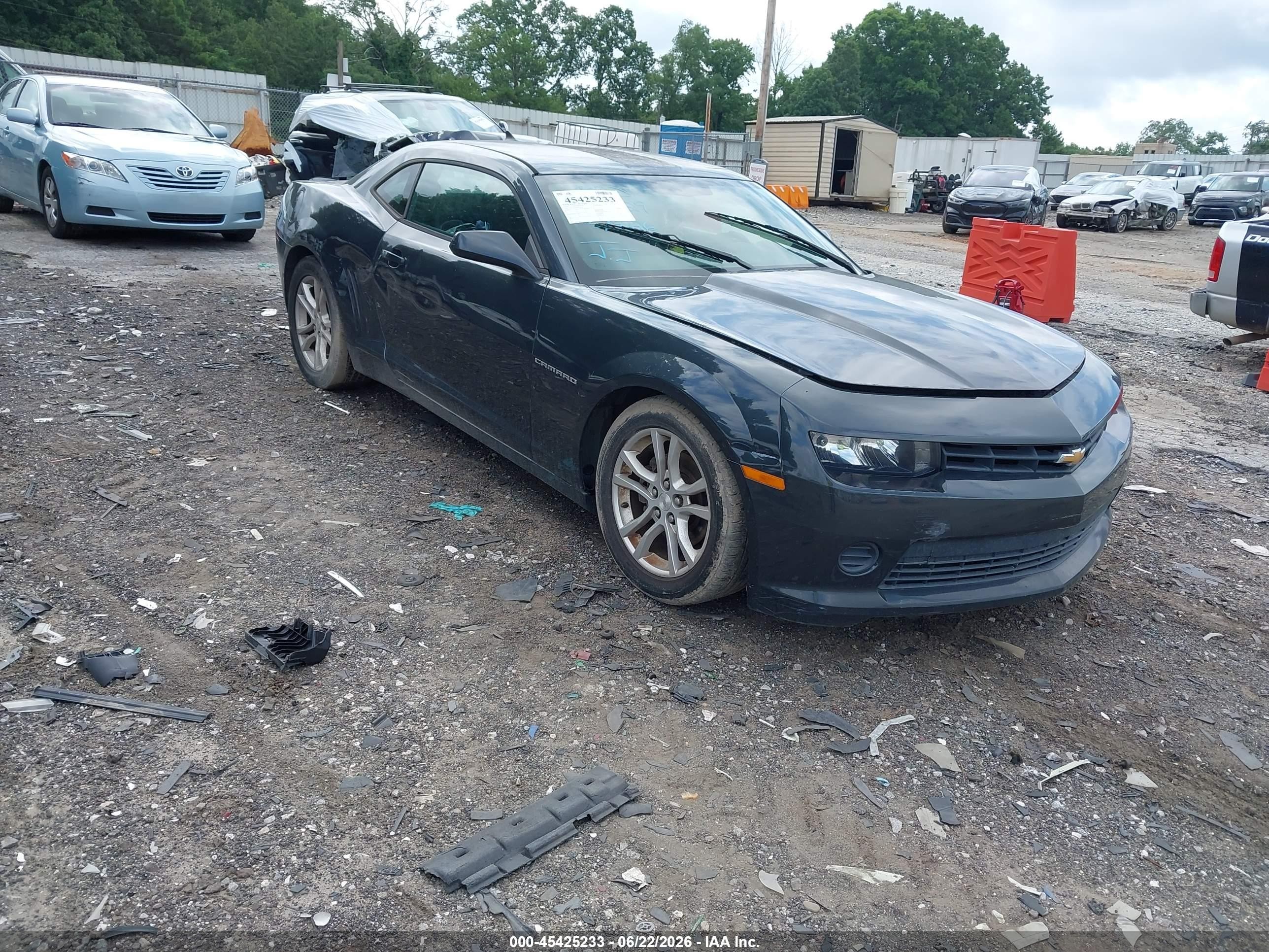 2014 Chevrolet Camaro LS, VIN 2G1FA1E30E9241529 — Зад