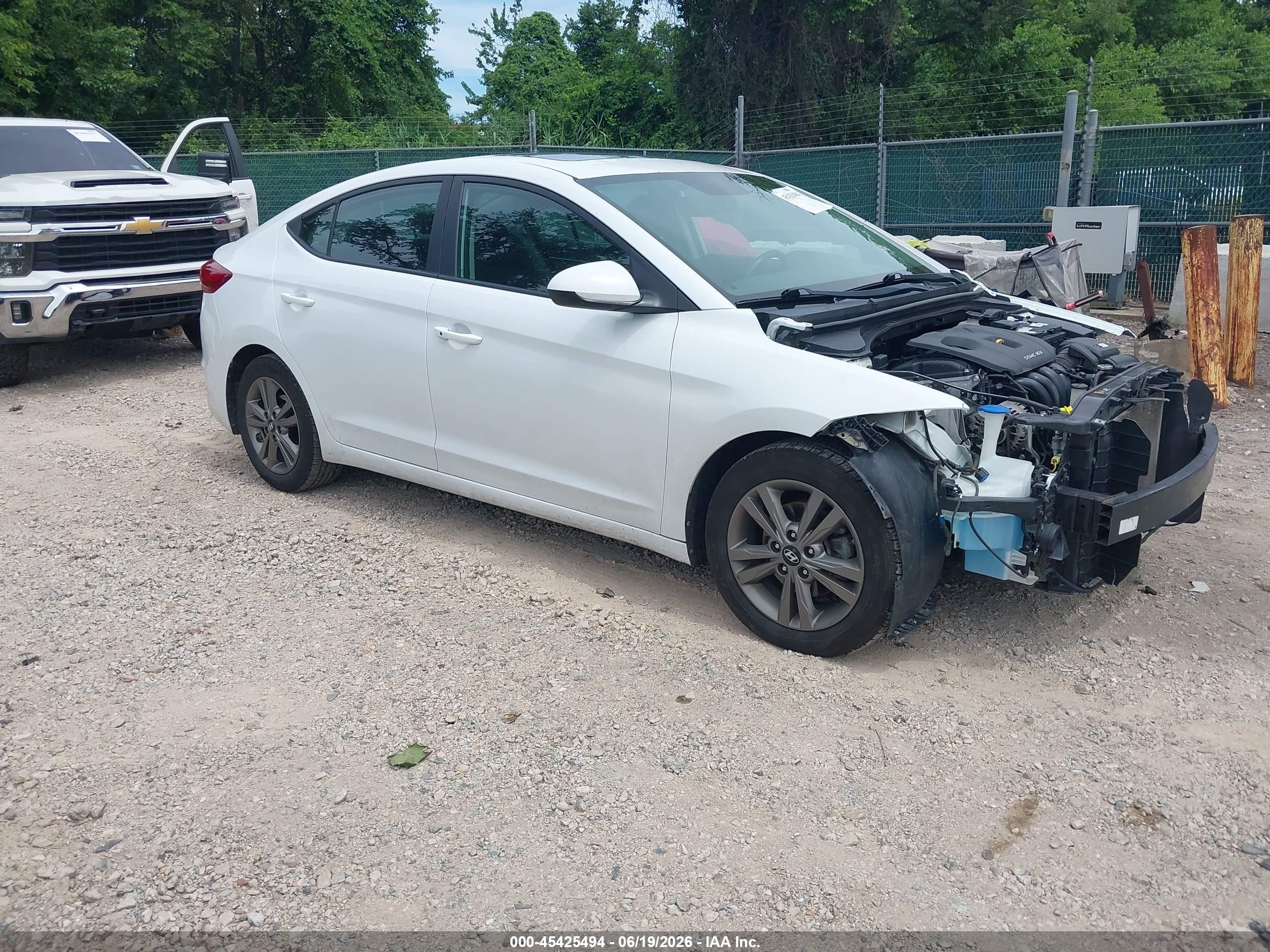 2018 Hyundai Elantra SEL, VIN 5NPD84LF6JH226601 — Front end