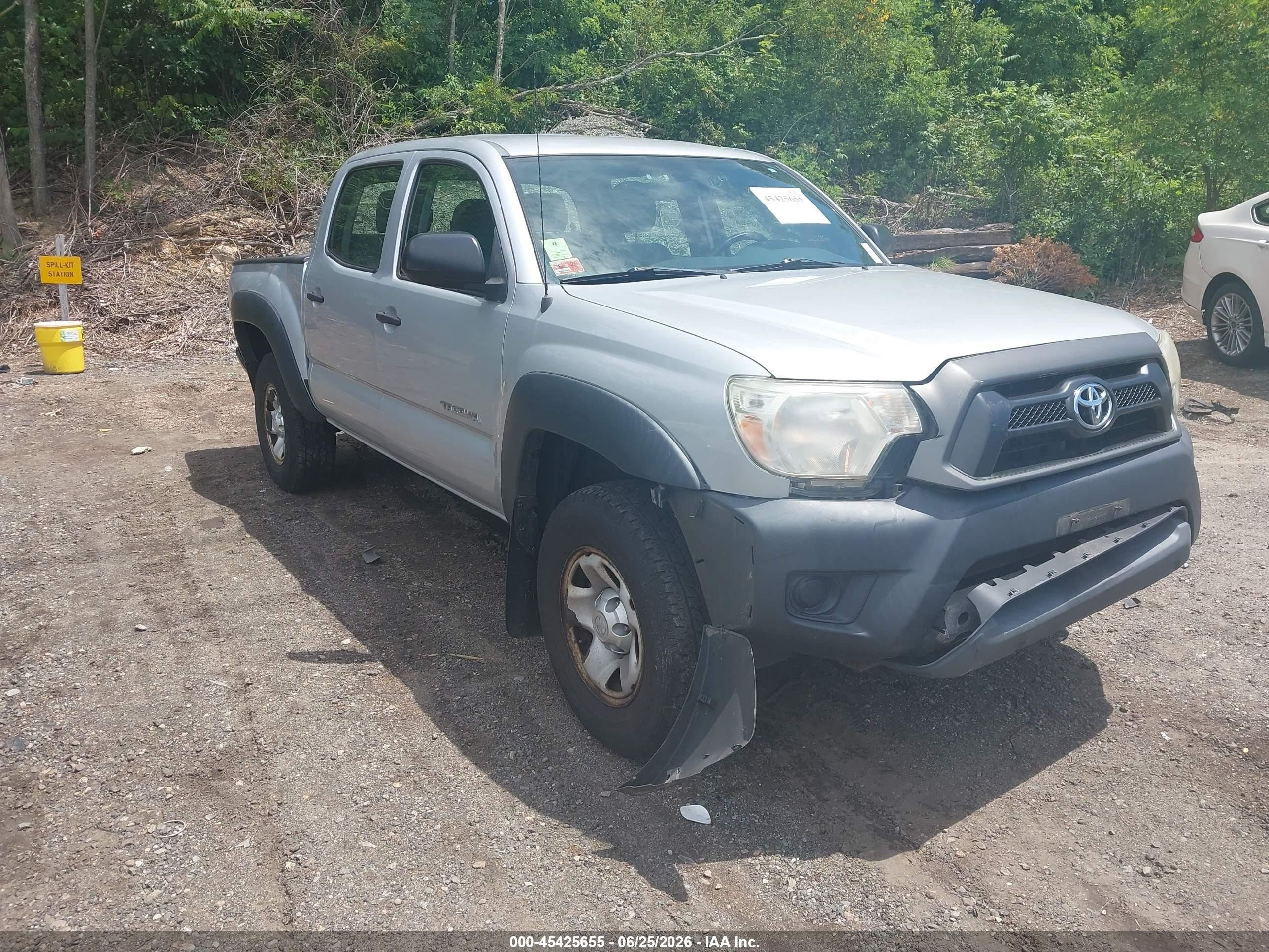 2012 Toyota Tacoma, VIN 3TMLU4EN8CM085507 — Rear end