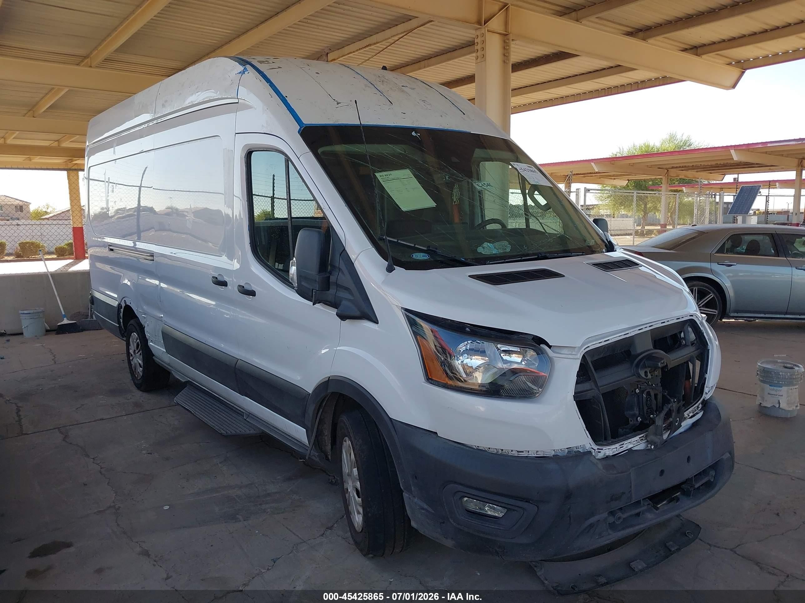 2022 Ford E-Transit Cargo, VIN 1FTBW3XK4NKA30095 — Side