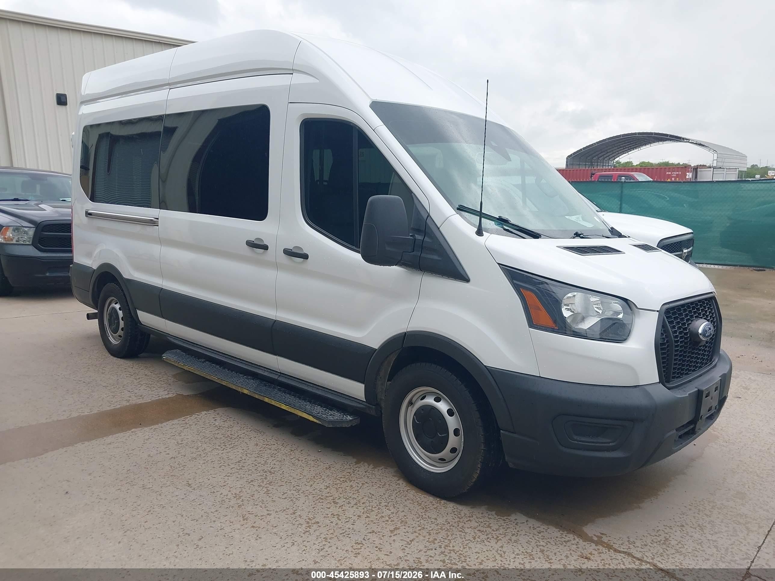2023 Ford Transit Passenger, VIN 1FDAX2X86PKA42612 — Front end