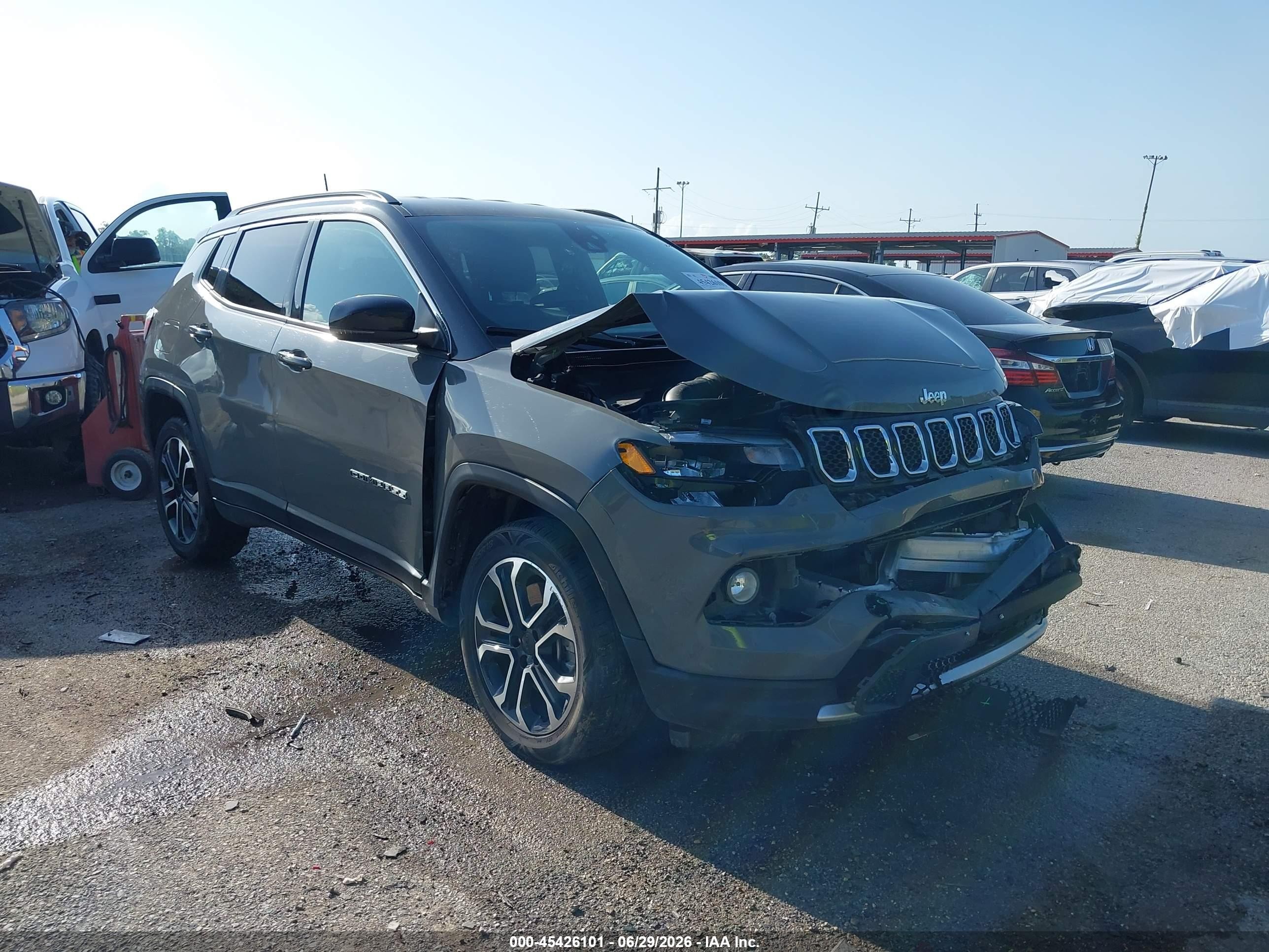 2024 Jeep Compass Limited, VIN 3C4NJDCN7RT597035 — Front end