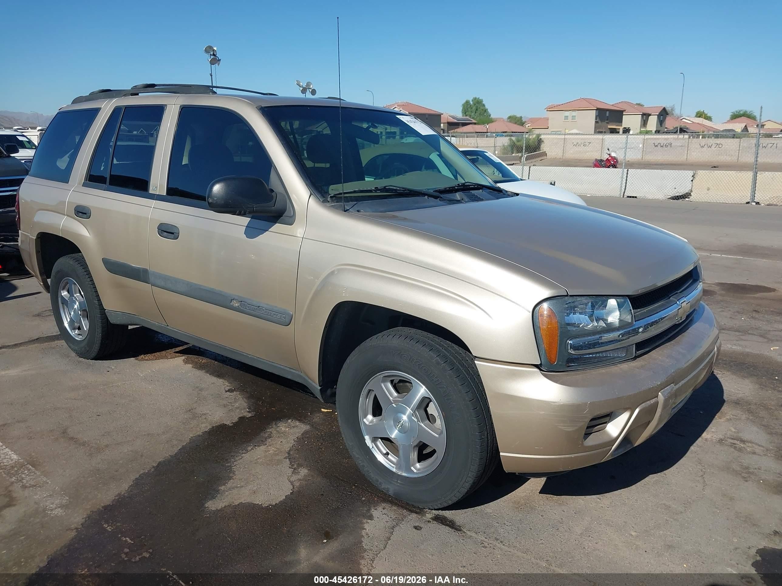2004 Chevrolet TrailBlazer LS, VIN 1GNDS13S542150945 — Rear end