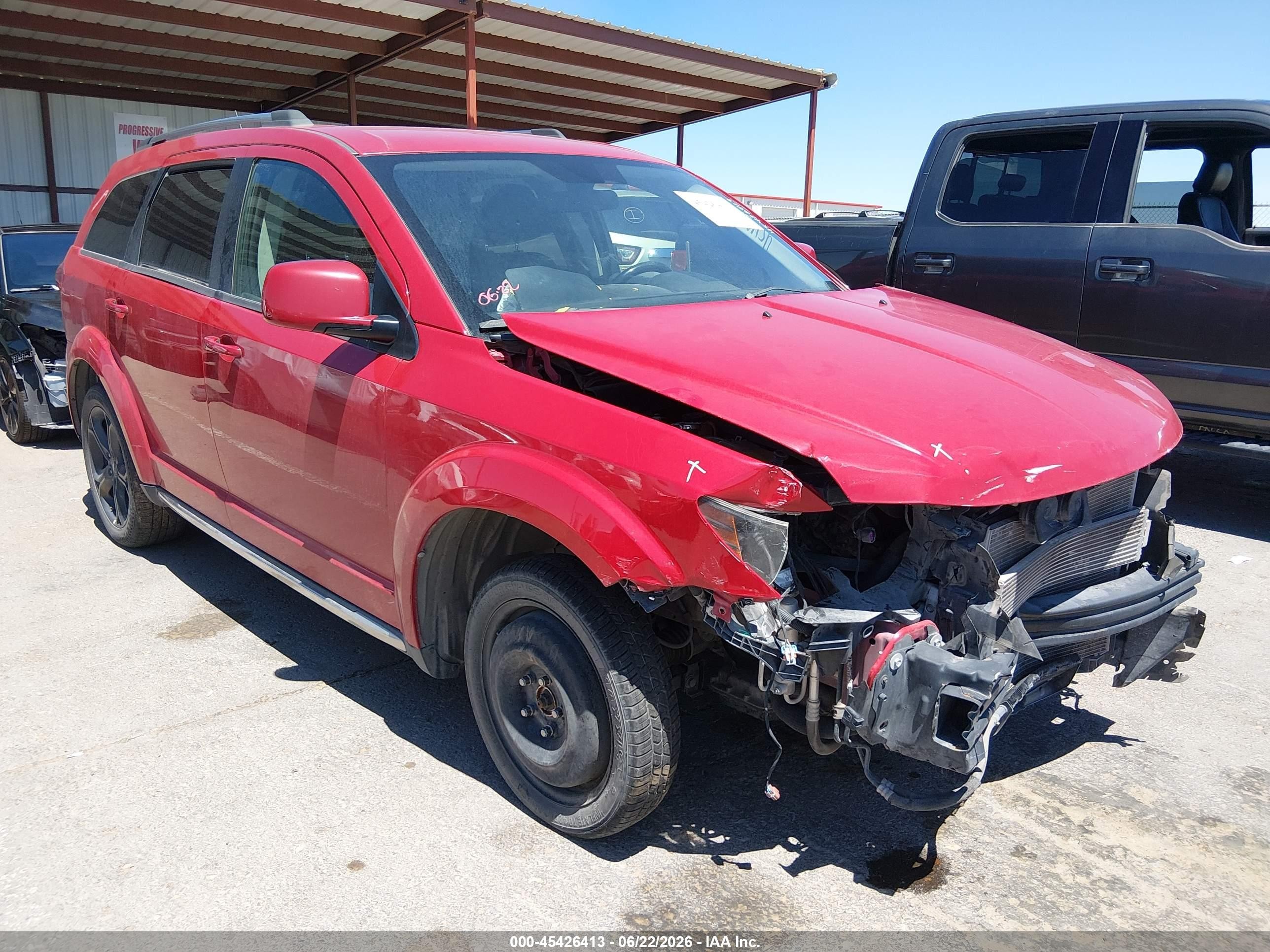 2018 Dodge Journey Crossroad, VIN 3C4PDCGG6JT379405 — Перед
