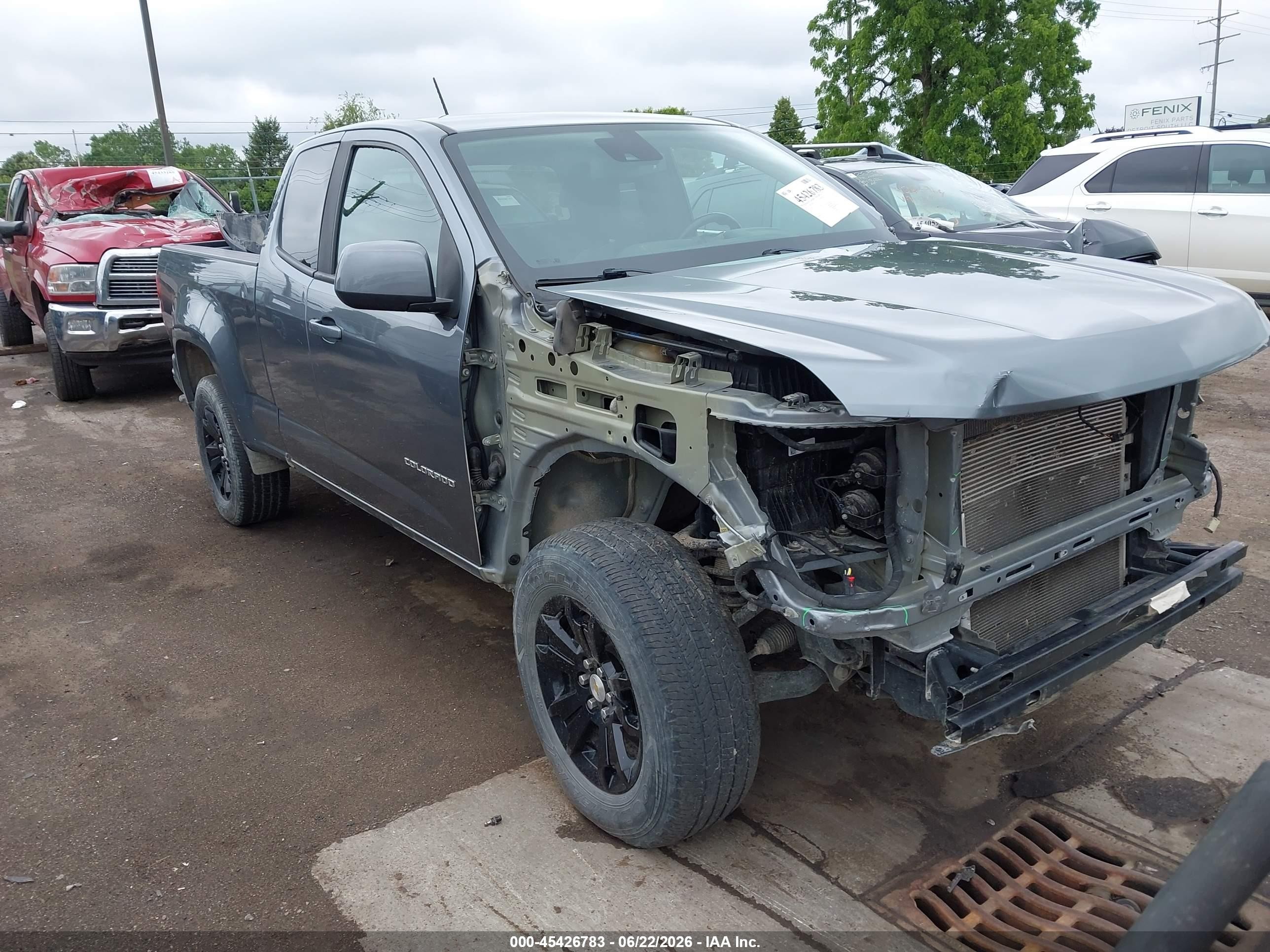 2022 Chevrolet Colorado 2WD LT, VIN 1GCHSCEA6N1157730 — Front end