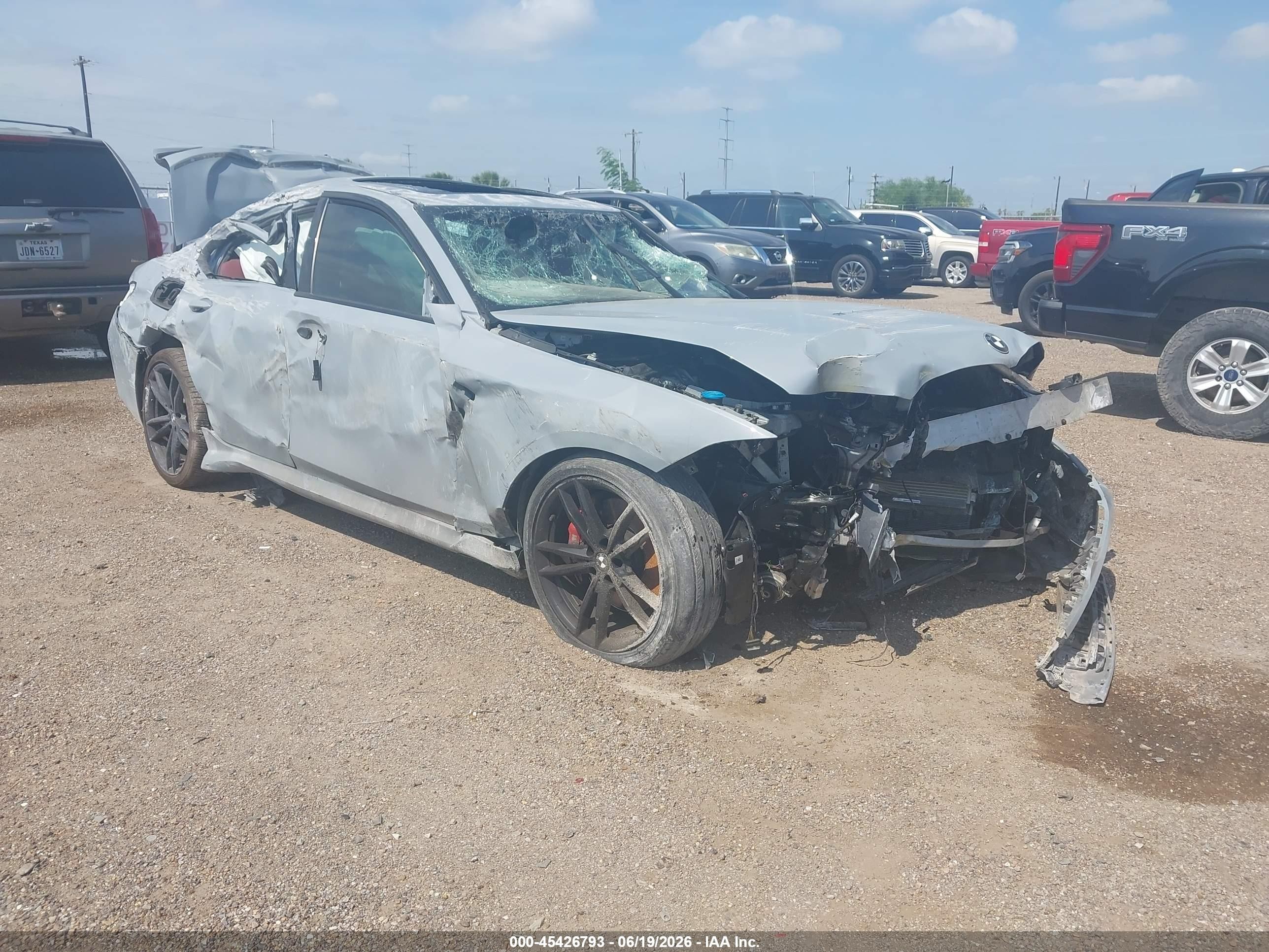2024 BMW 3 Series 330i, VIN 3MW69FF05R8D97442 — По всему кузову
