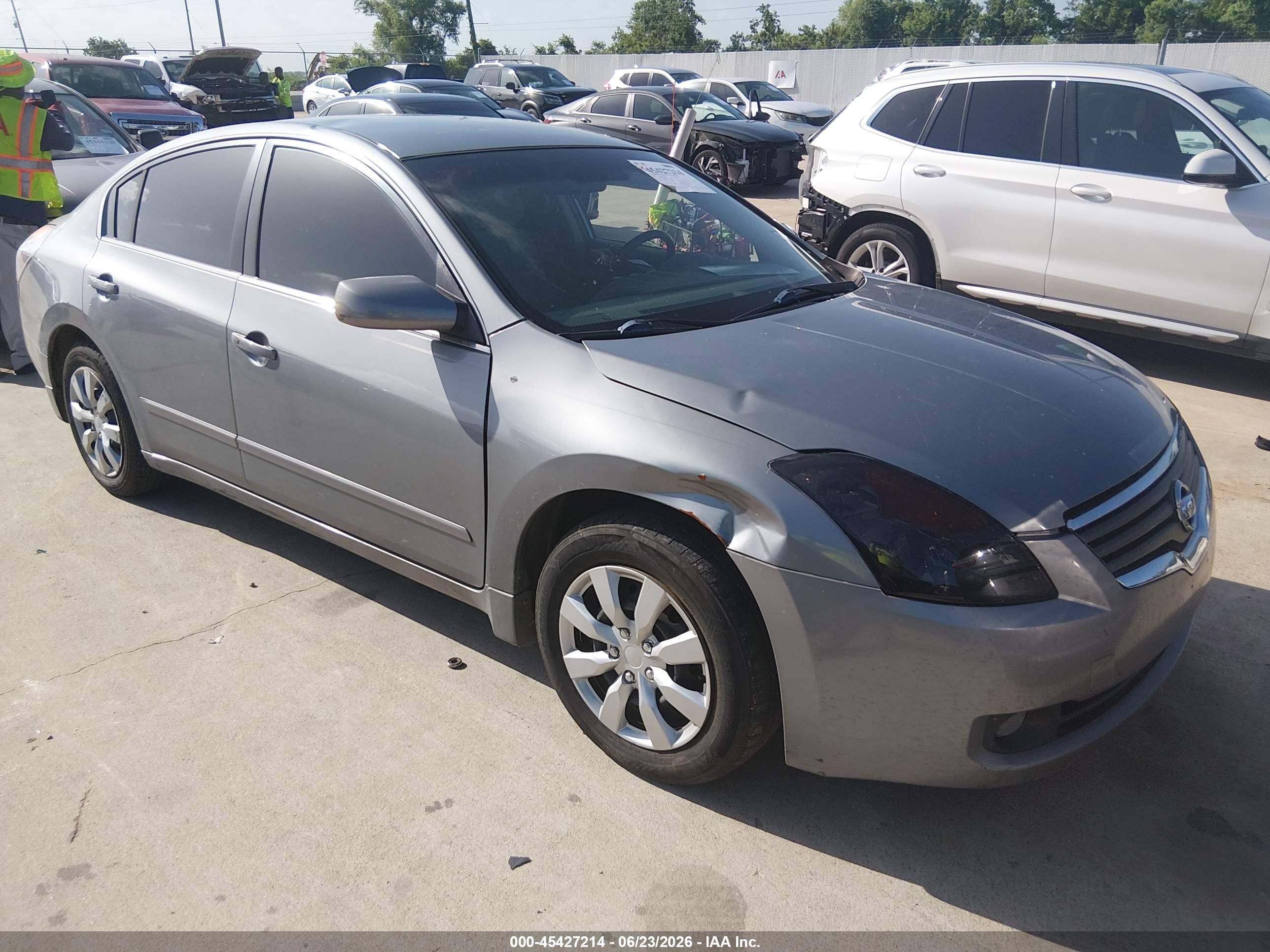 2008 Nissan Altima S, VIN 1N4AL21E68N482110 — Перед