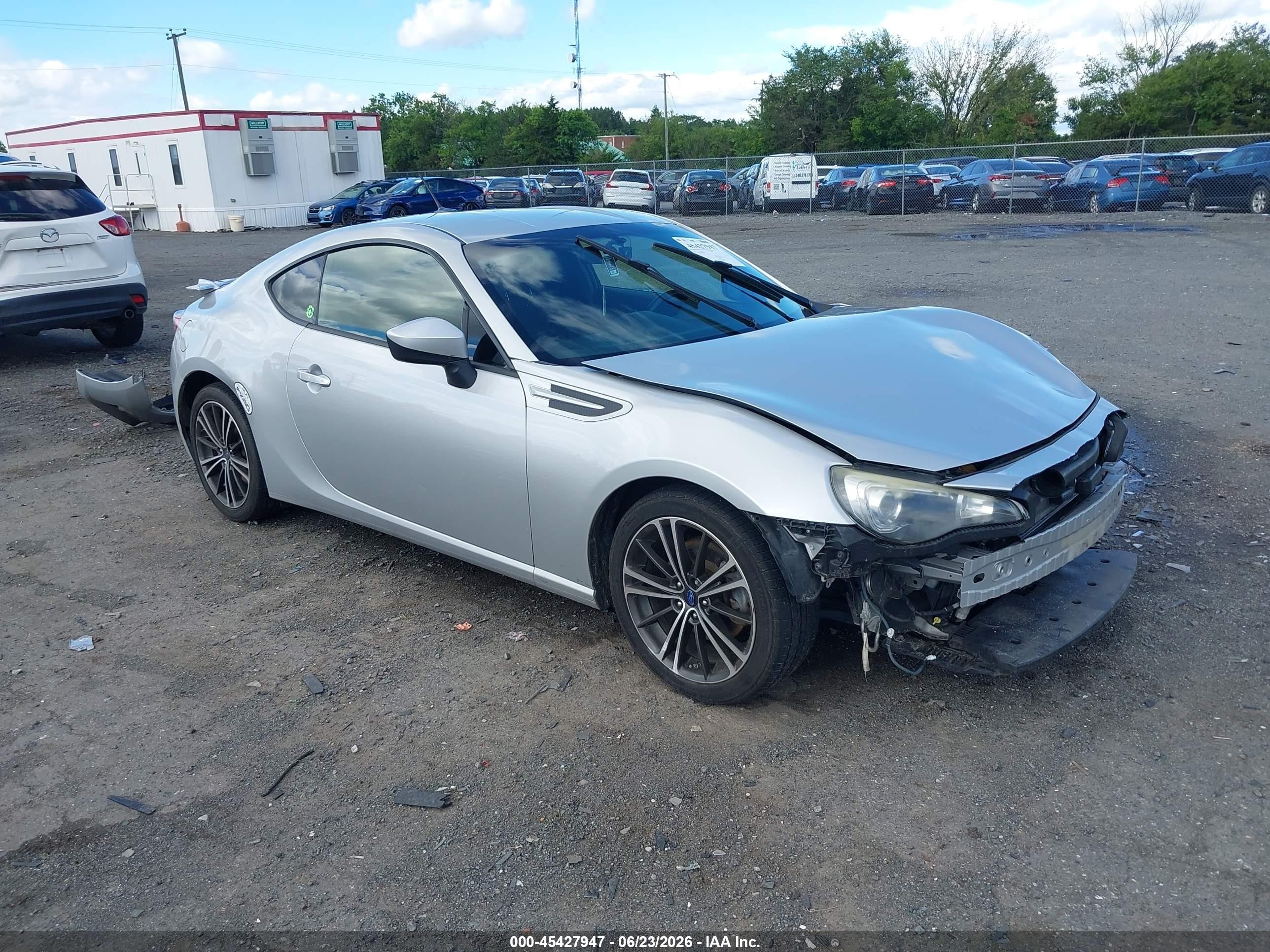 2013 Subaru BRZ Limited, VIN JF1ZCAC16D1604439 — Перед