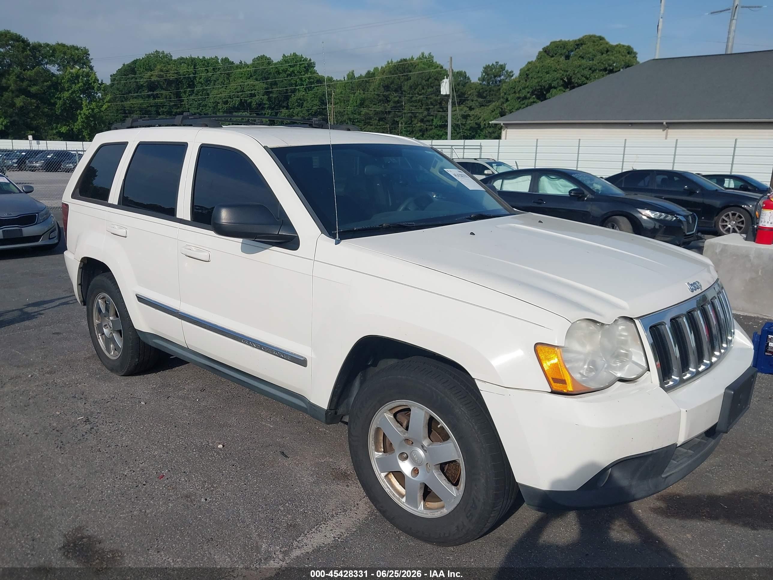 2010 Jeep Grand Cherokee Laredo, VIN 1J4PR4GK8AC103227 — Normal wear