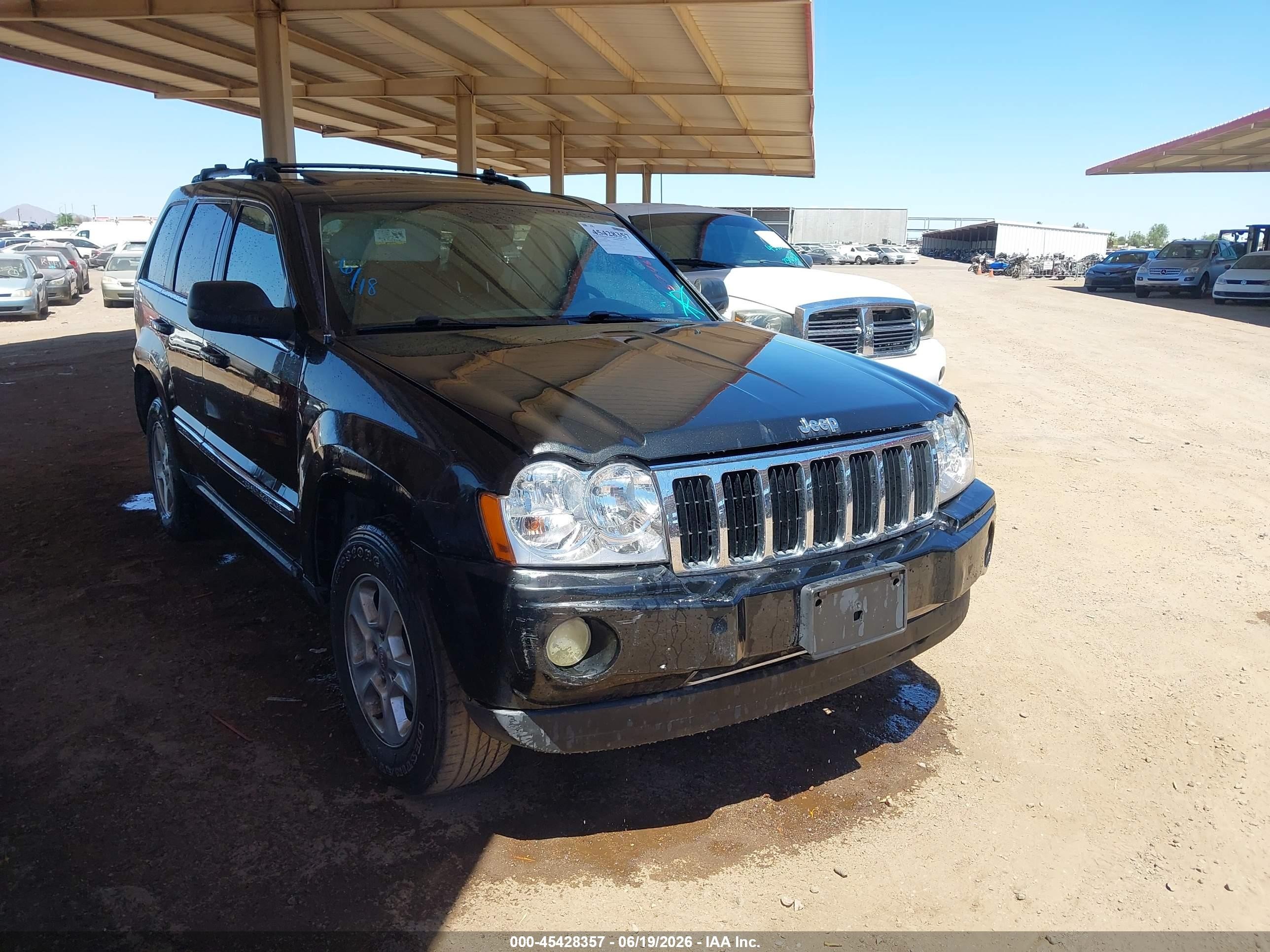 2005 Jeep Grand Cherokee Limited, VIN 1J8HS58N25C574608 — Normal wear