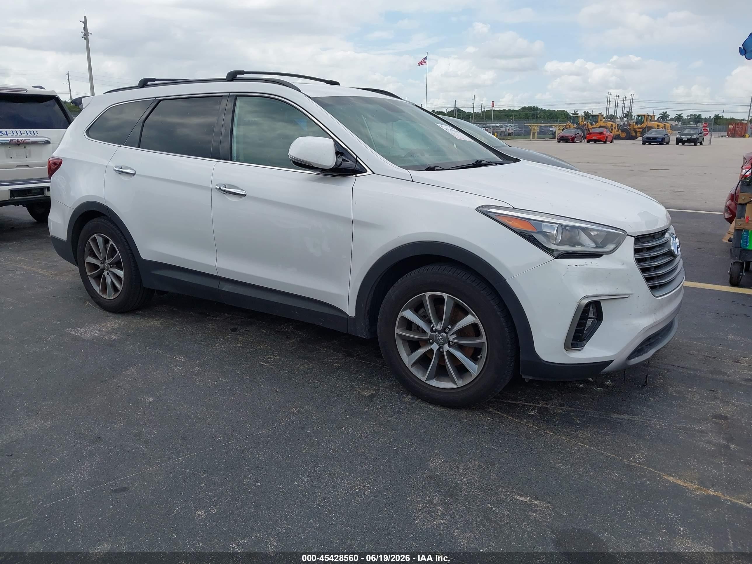2017 Hyundai Santa Fe Limited, VIN KM8SN4HF7HU237952 — Engine fire