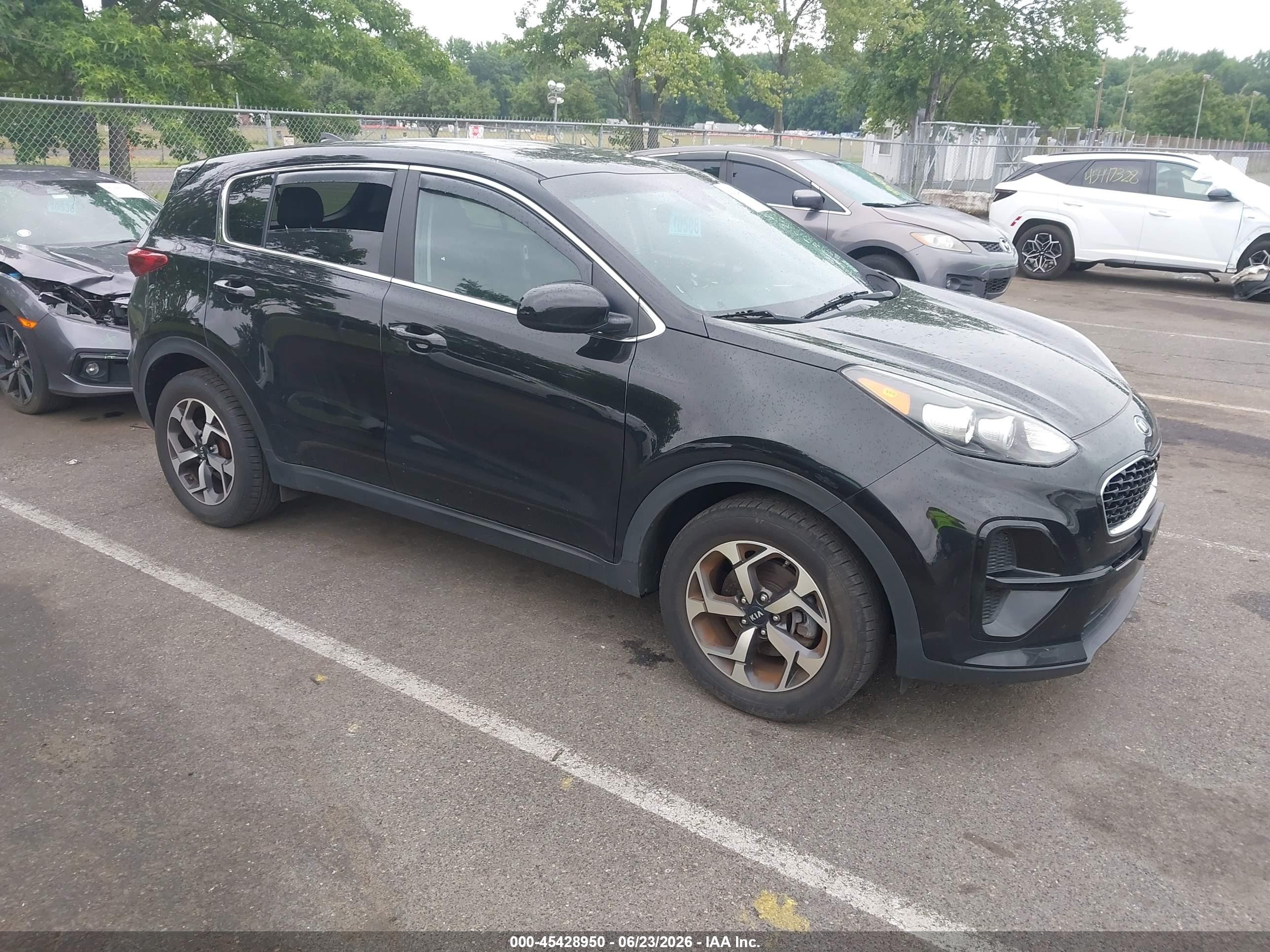 2022 Kia Sportage LX, VIN KNDPM3ACXN7987220 — Side
