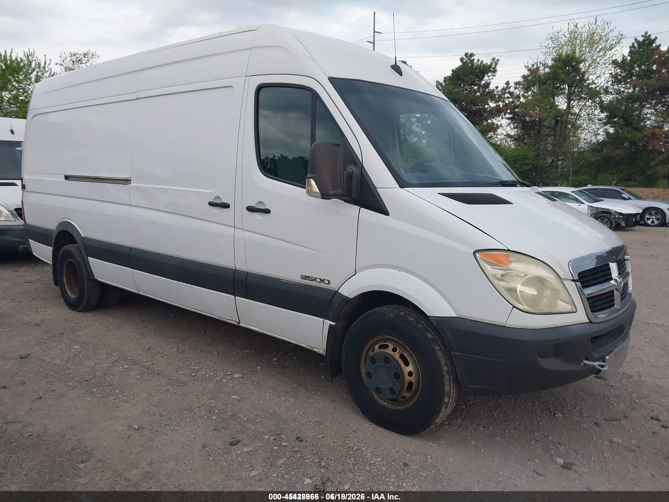 2007 Dodge Sprinter, VIN WD0PF145275218373 — Side