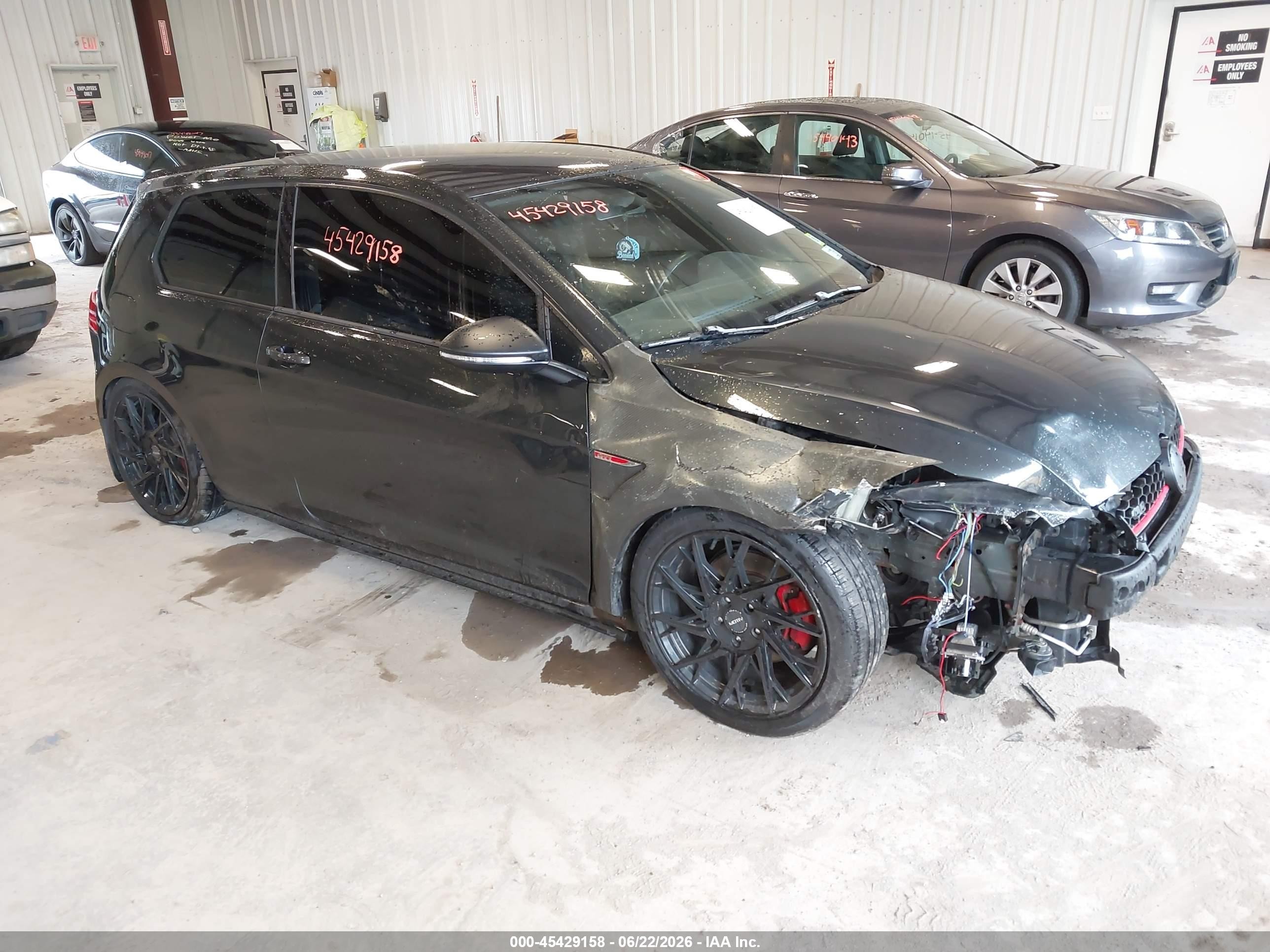 2016 Volkswagen Golf GTI S, VIN 3VWYT7AU6GM025364 — Front end