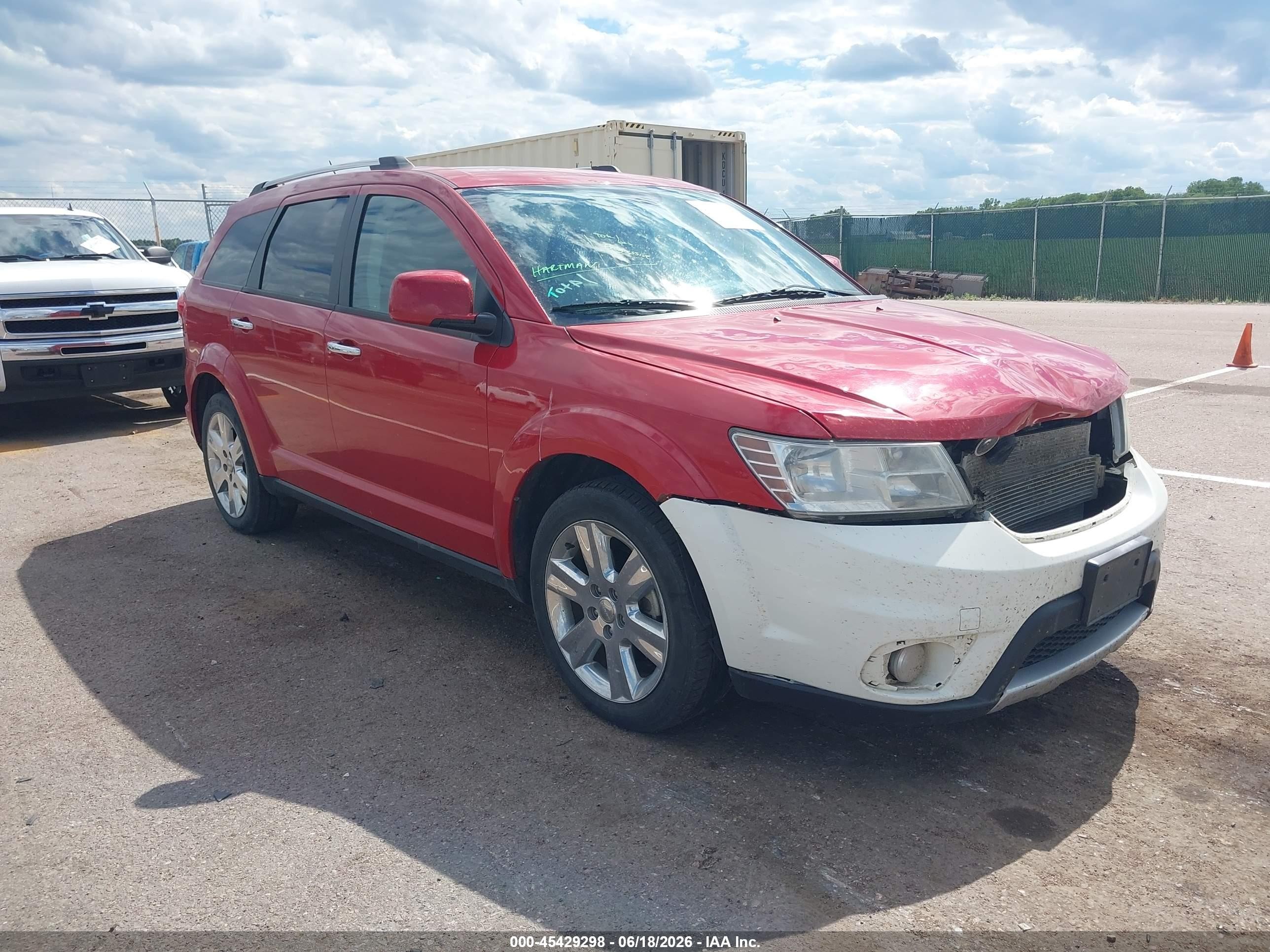 2014 Dodge Journey Limited, VIN 3C4PDDDG9ET217283 — Front end