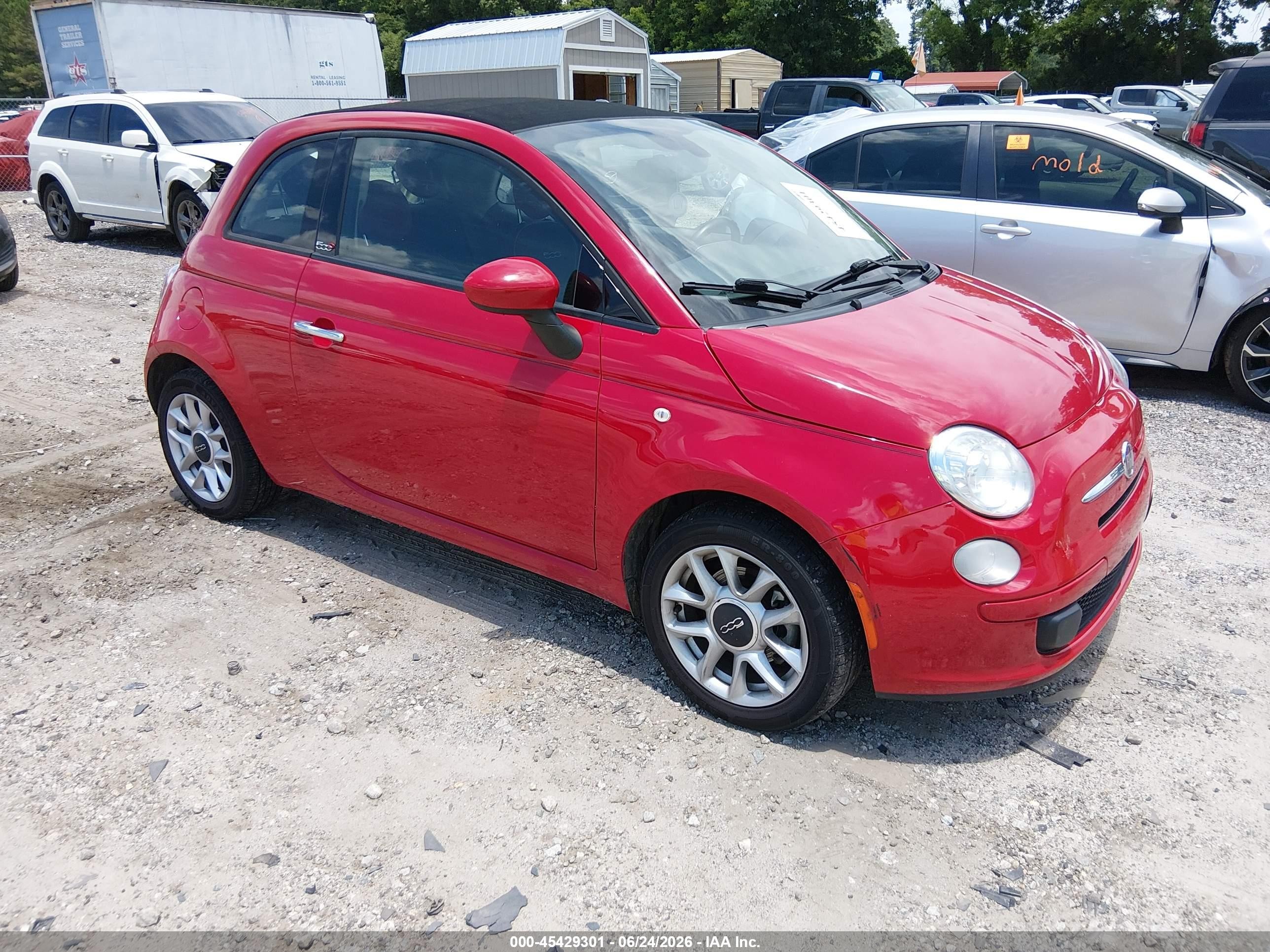 2017 FIAT 500 Pop, VIN 3C3CFFLR6HT648048 — Side