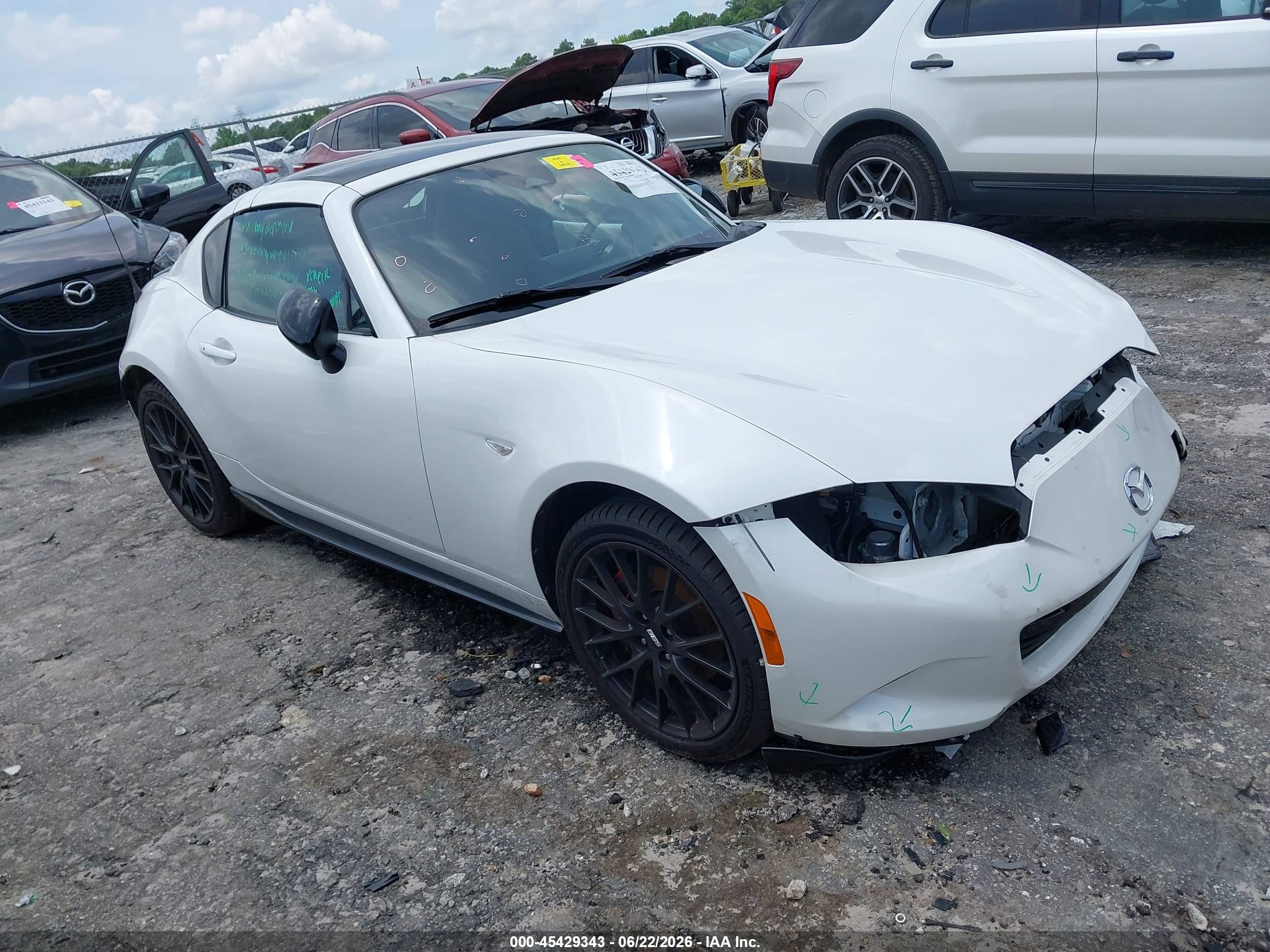 2024 Mazda MX-5 Miata Club, VIN JM1NDAL73R0604356 — Front end