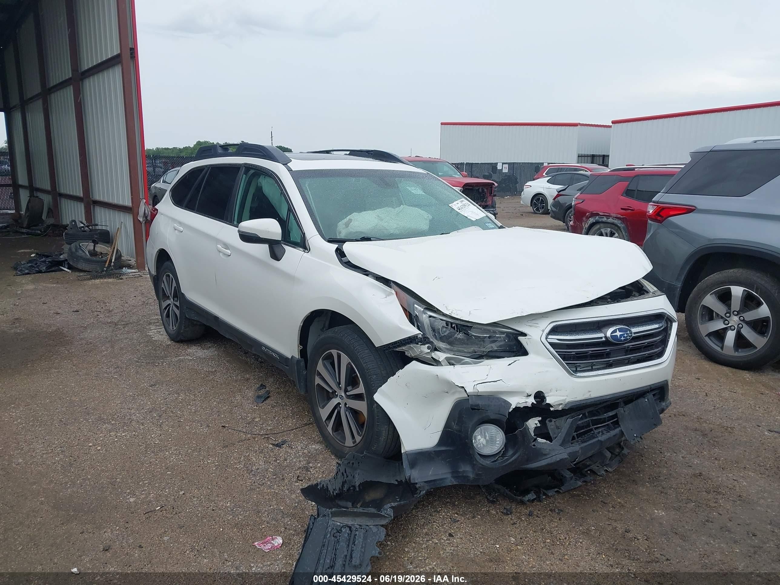 2018 Subaru Outback Limited, VIN 4S4BSANC5J3334953 — Front end