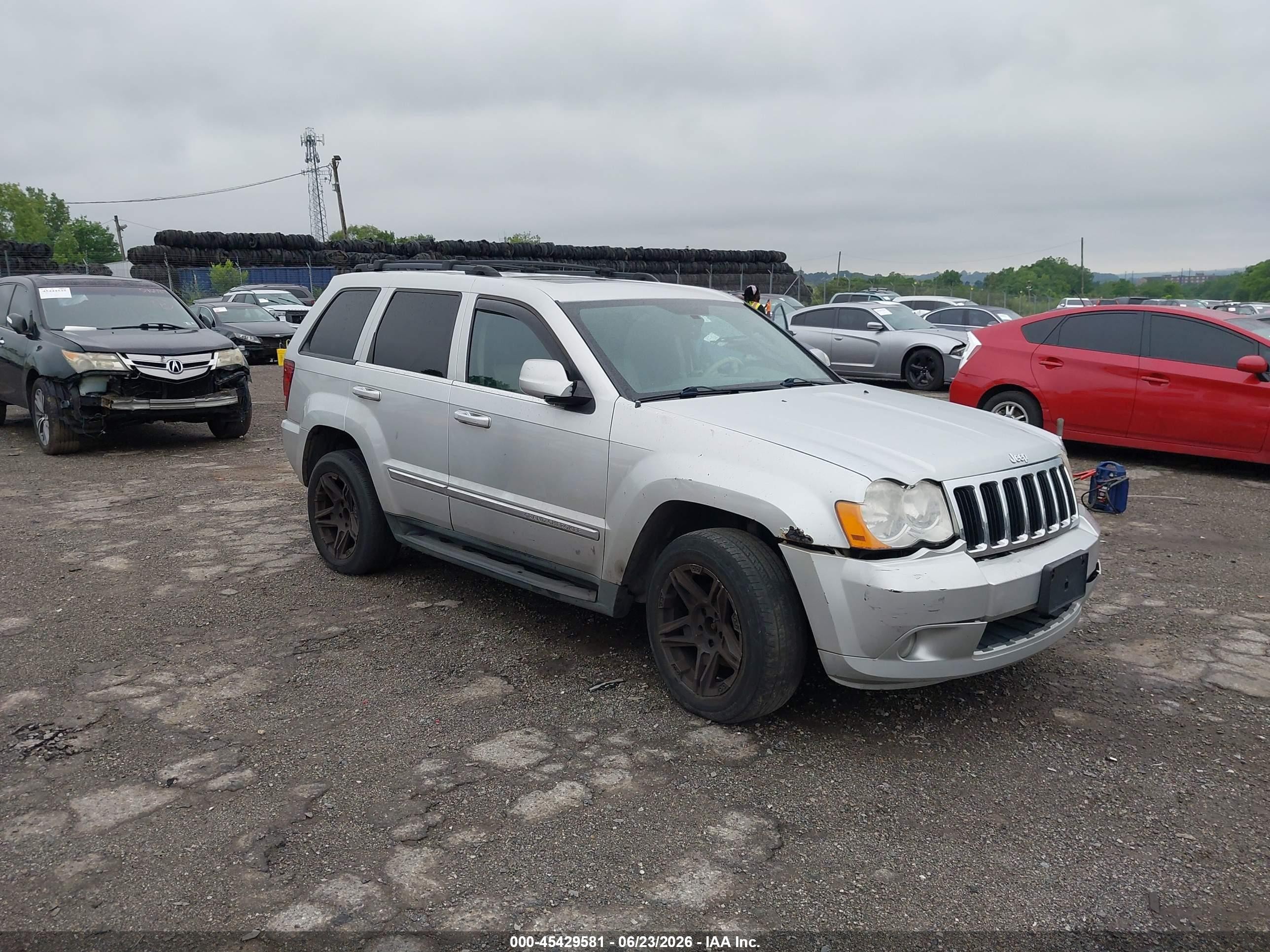 2008 Jeep Grand Cherokee Limited, VIN 1J8HR58248C243714 — Rear end