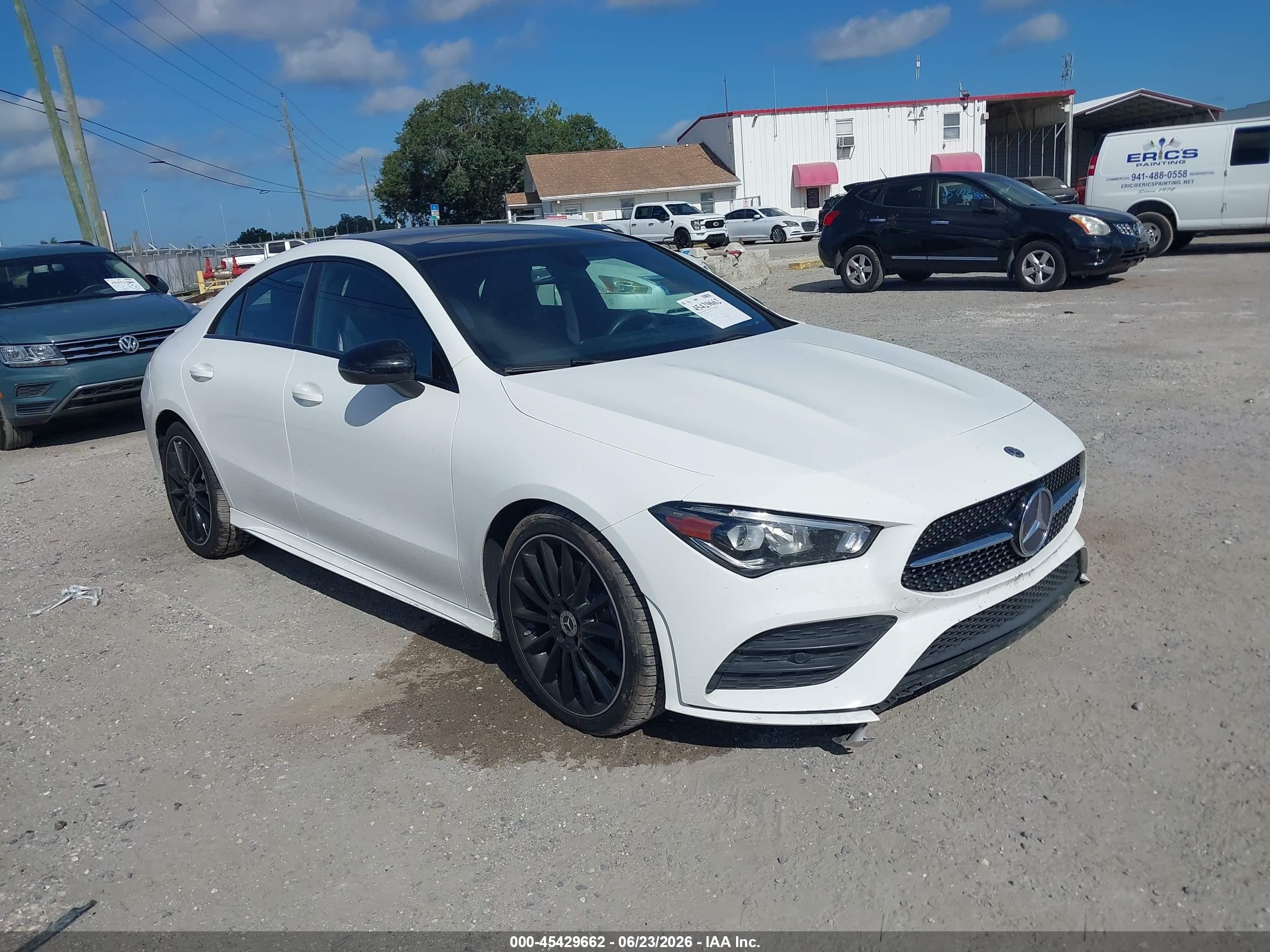 2020 Mercedes-Benz CLA 250, VIN WDD5J4GBXLN023476 — Front end
