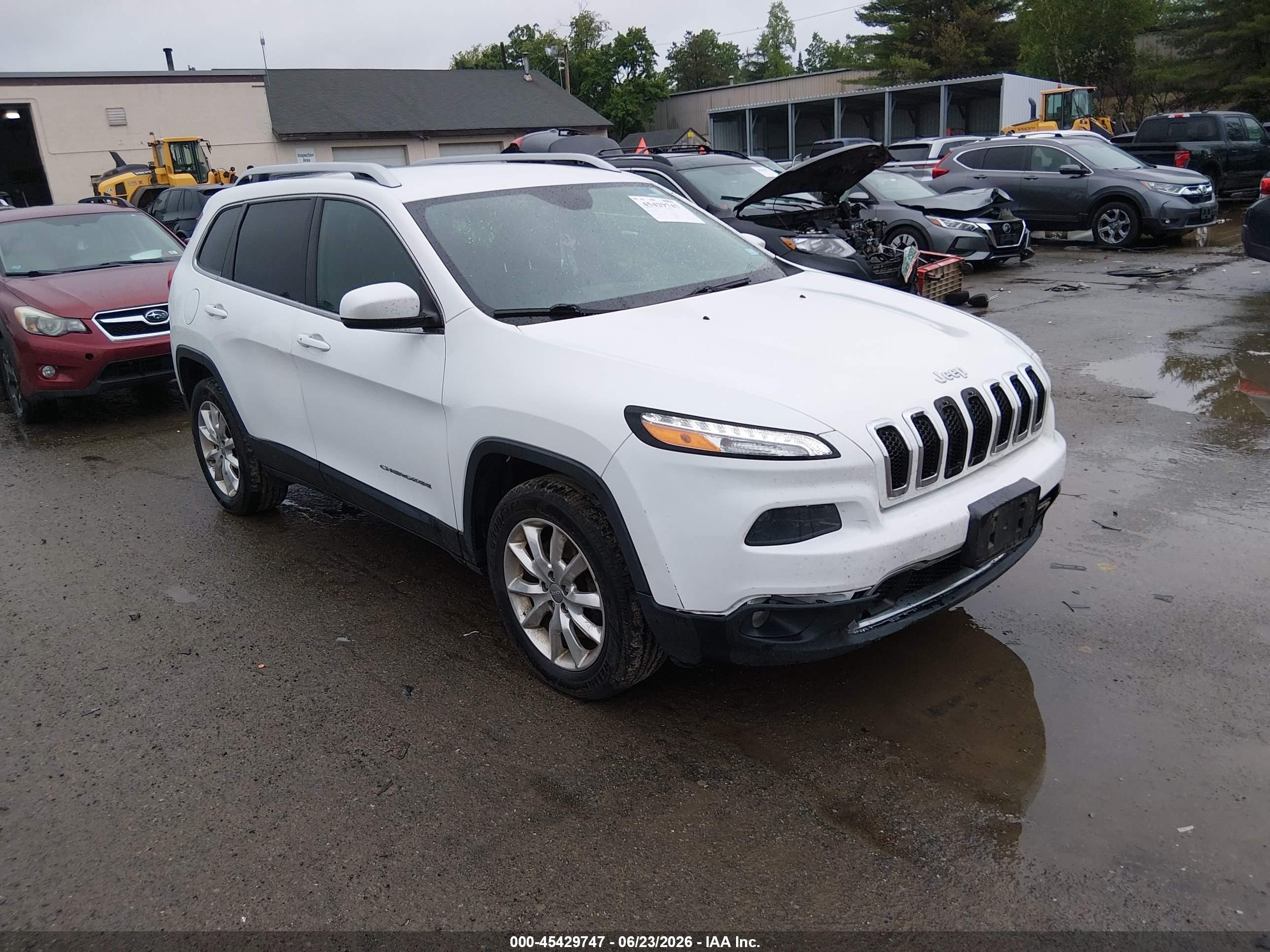 2015 Jeep Cherokee Limited, VIN 1C4PJMDB0FW711105 — Перед