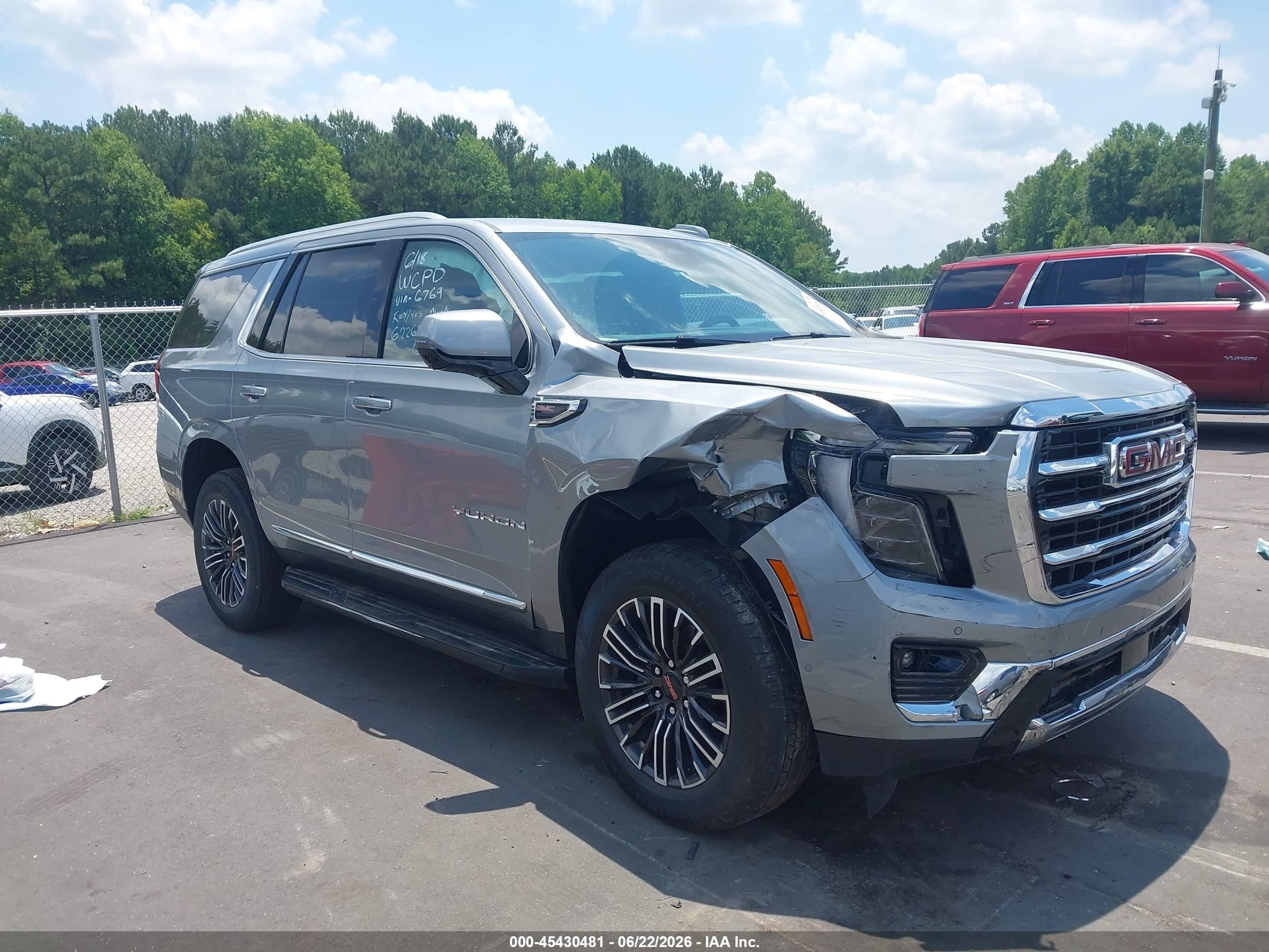 2025 GMC Yukon Elevation, VIN 1GKS2BRD4SR166769 — Бок