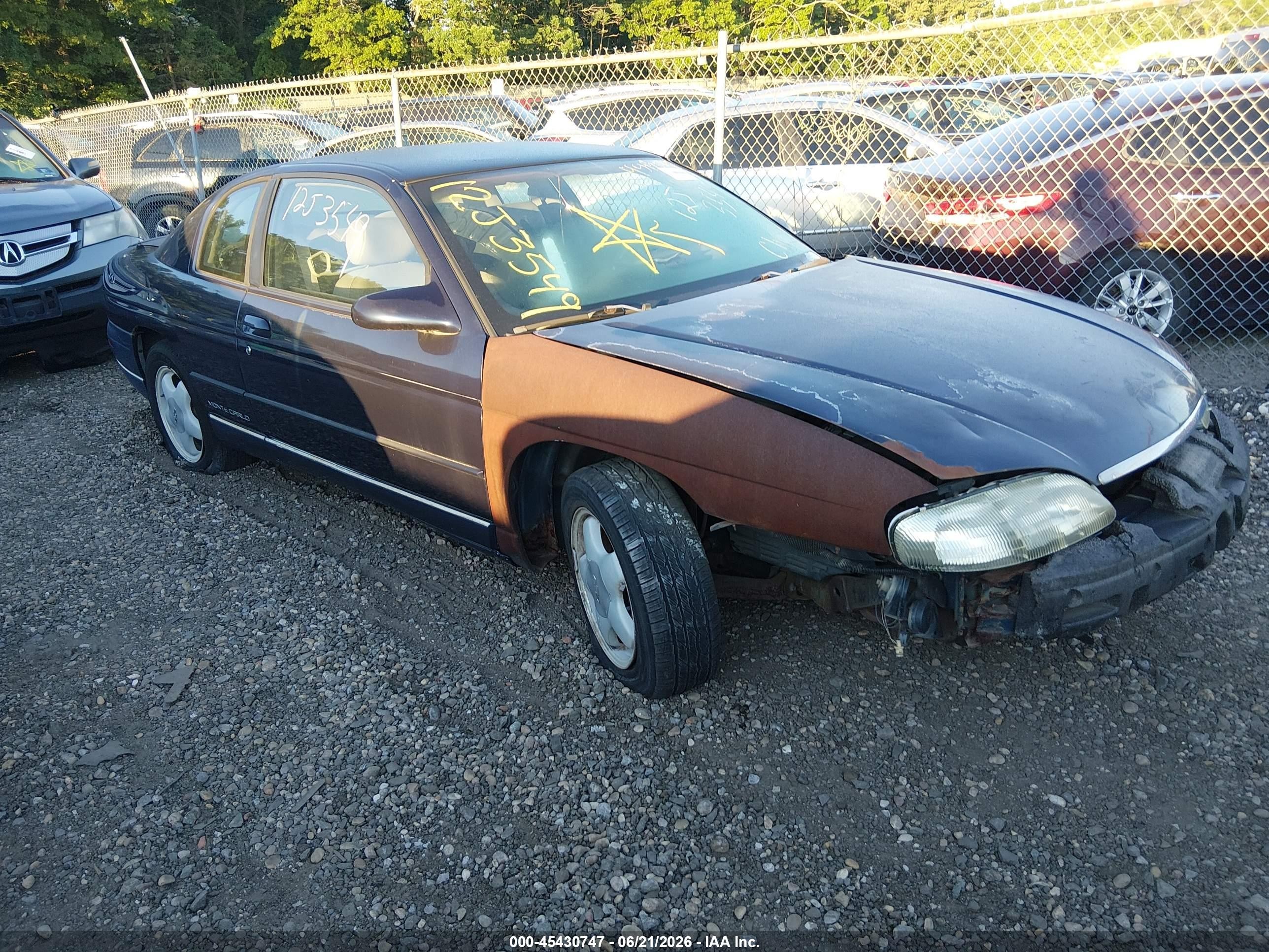1998 Chevrolet Monte Carlo LS, VIN 2G1WW12MXW9227458 — All over